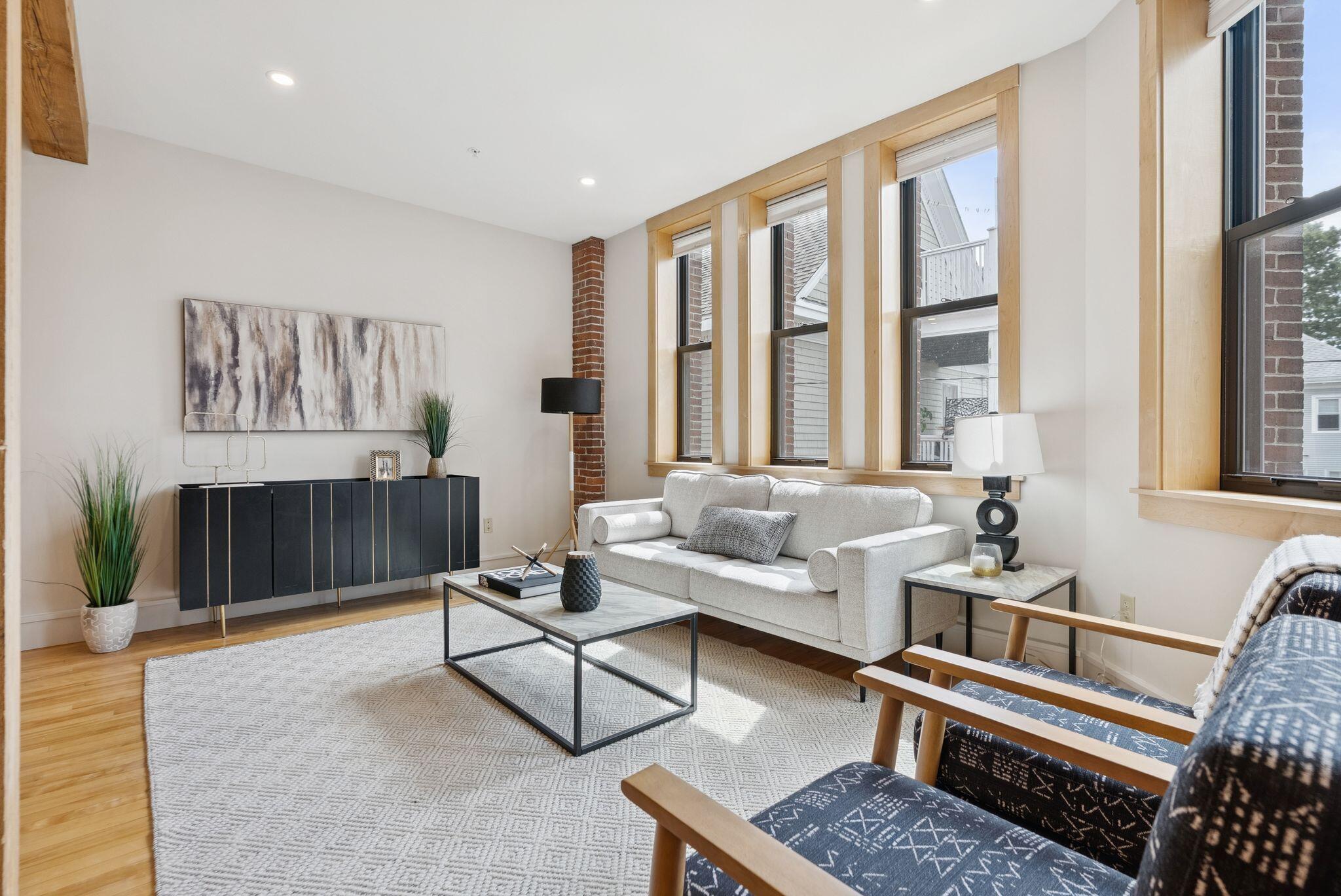 26 Thomas Street, 6