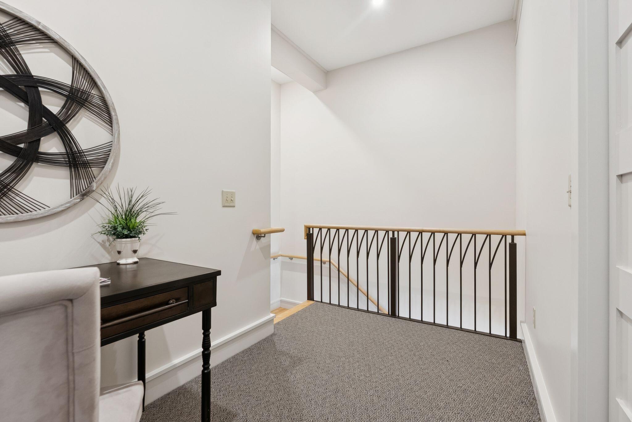 26 Thomas Street, 6