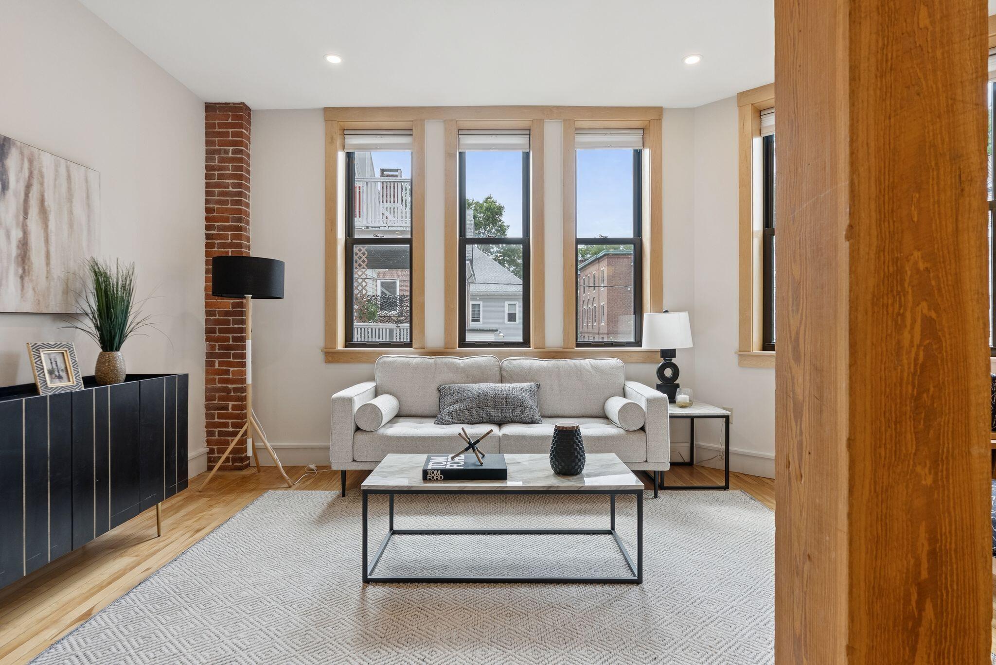 26 Thomas Street, 6
