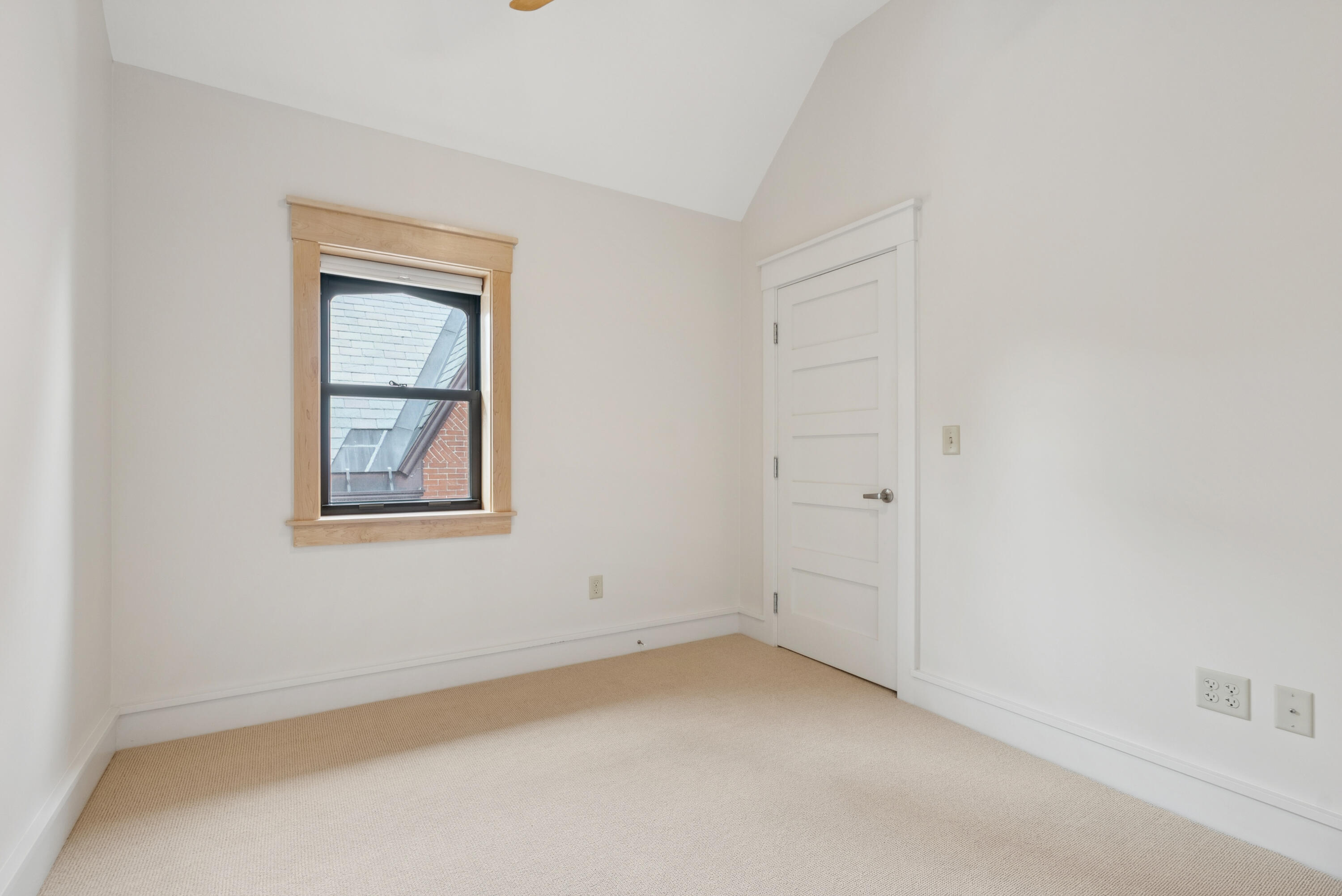 26 Thomas Street, 7