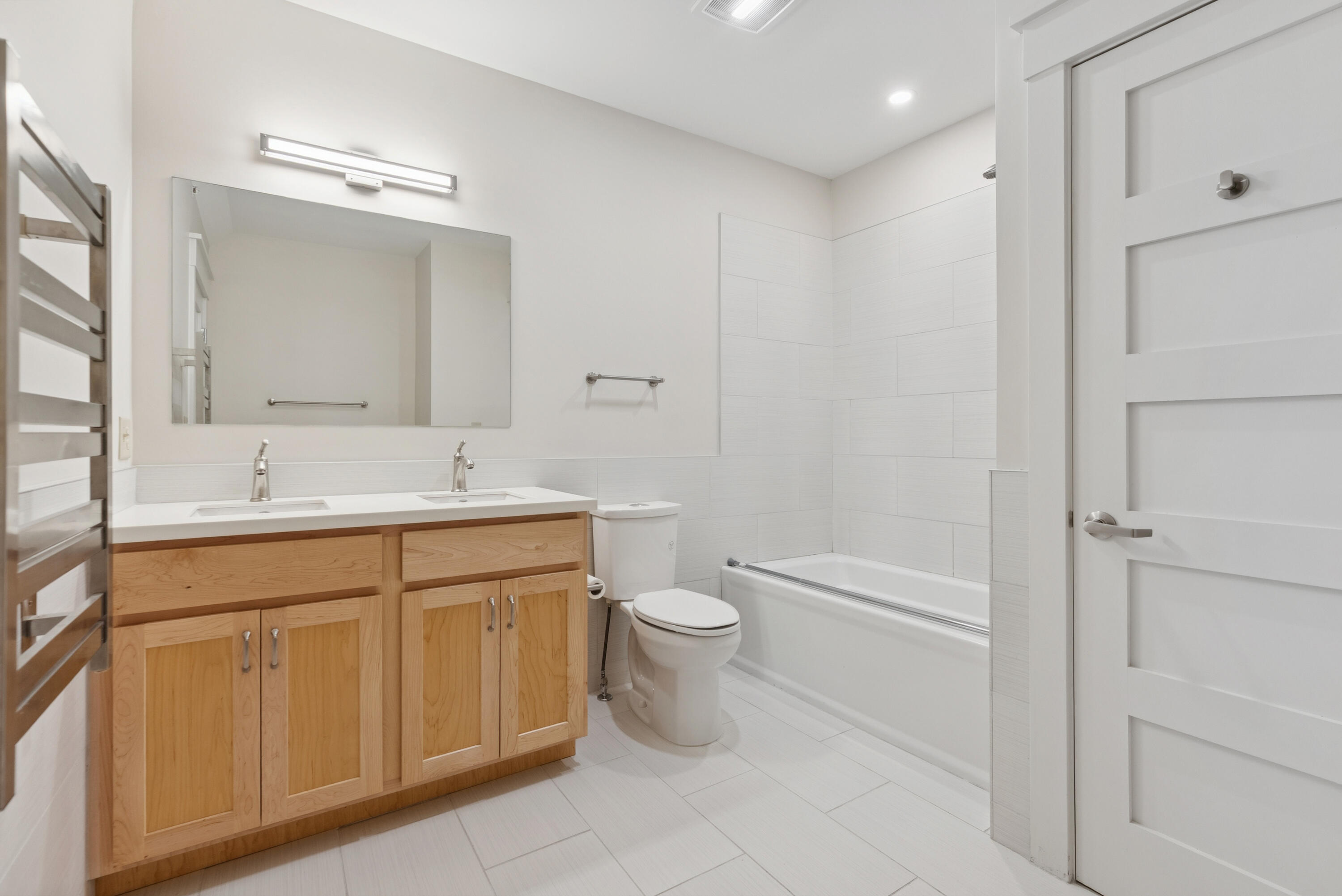 26 Thomas Street, 7