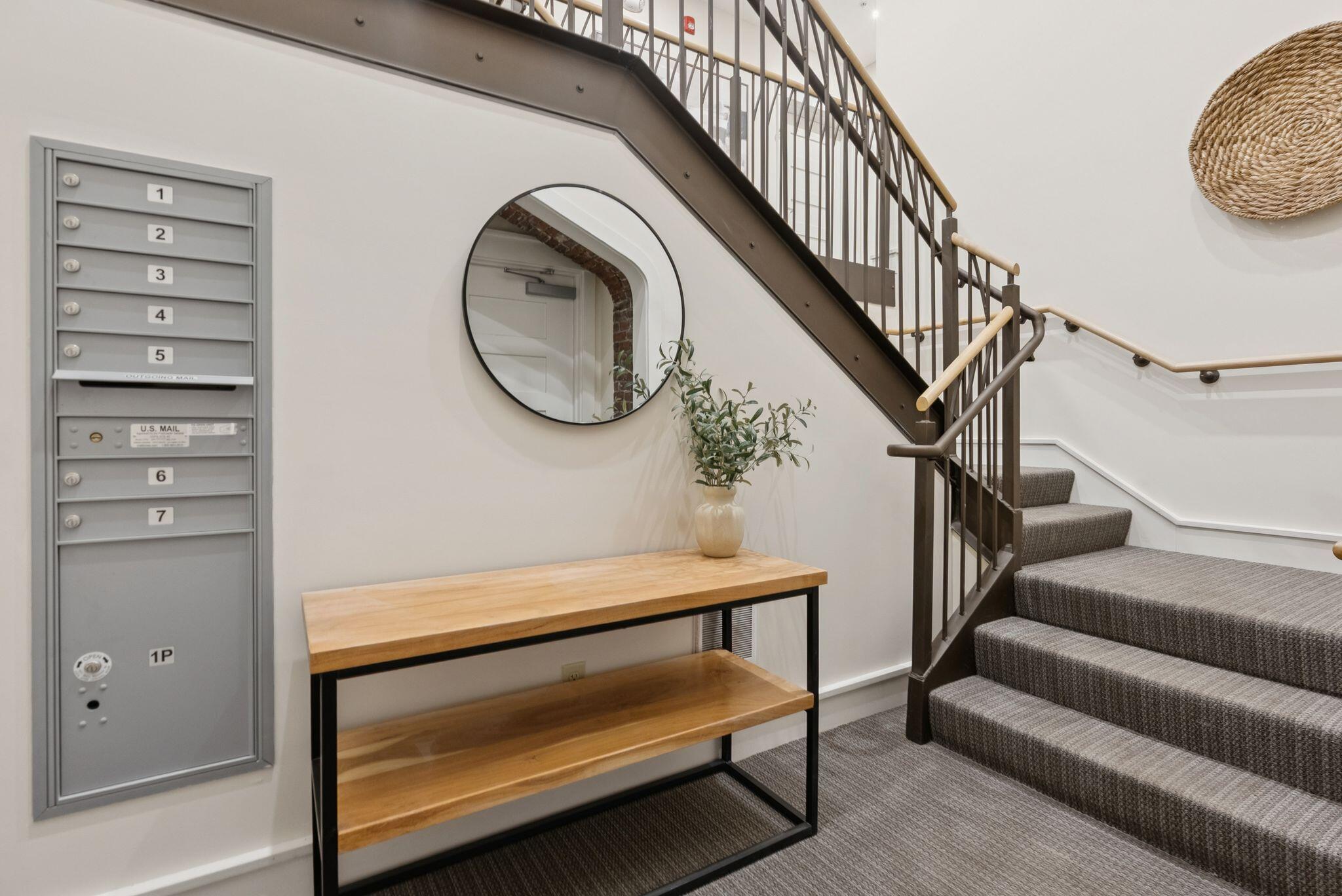 26 Thomas Street, 7