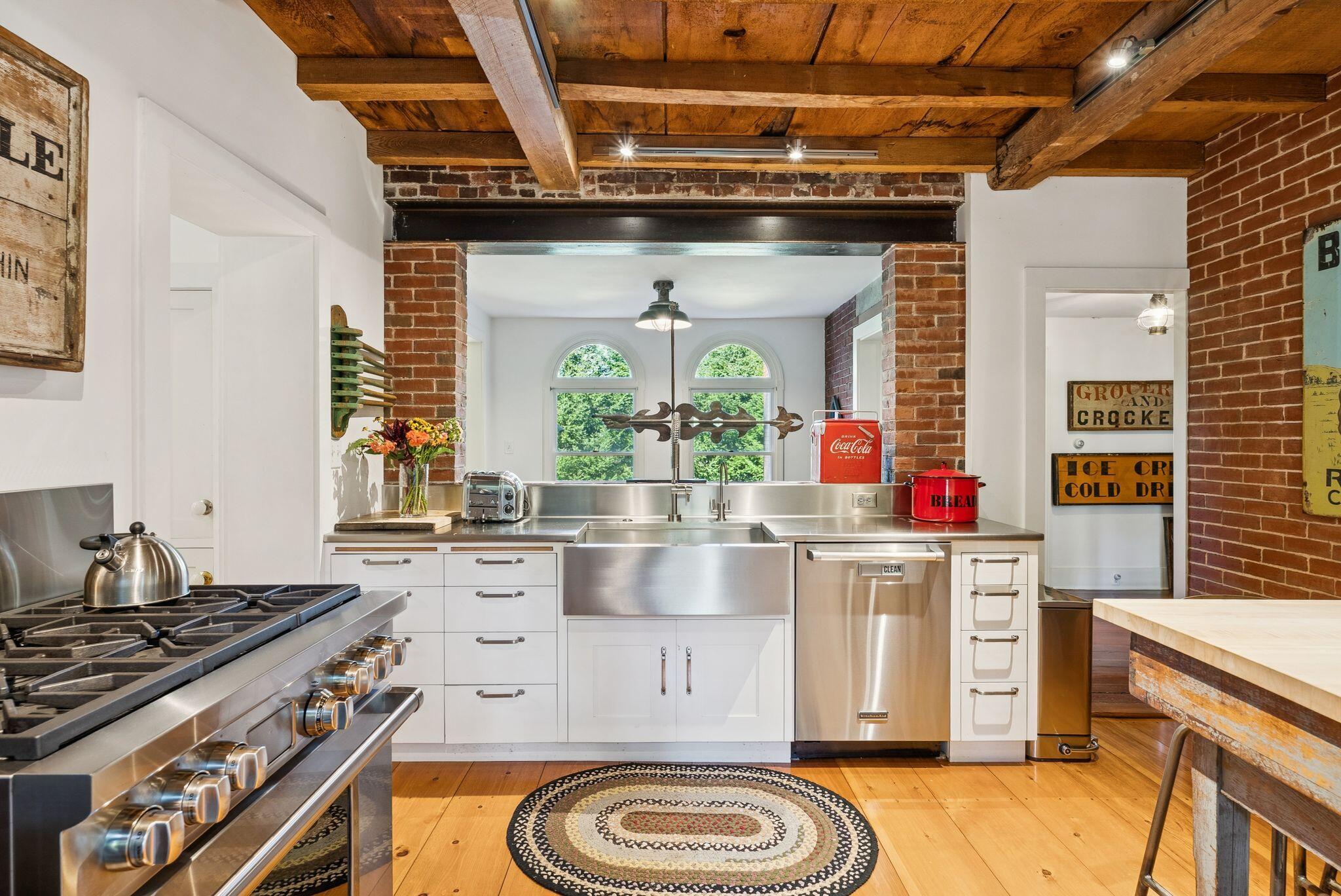 51 Pleasant Street