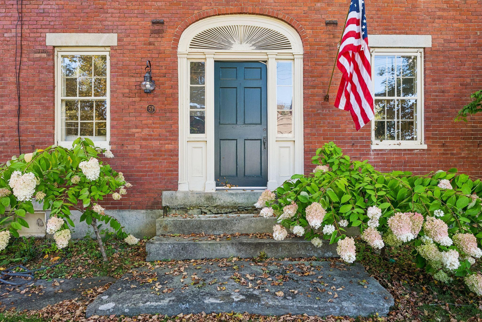 51 Pleasant Street
