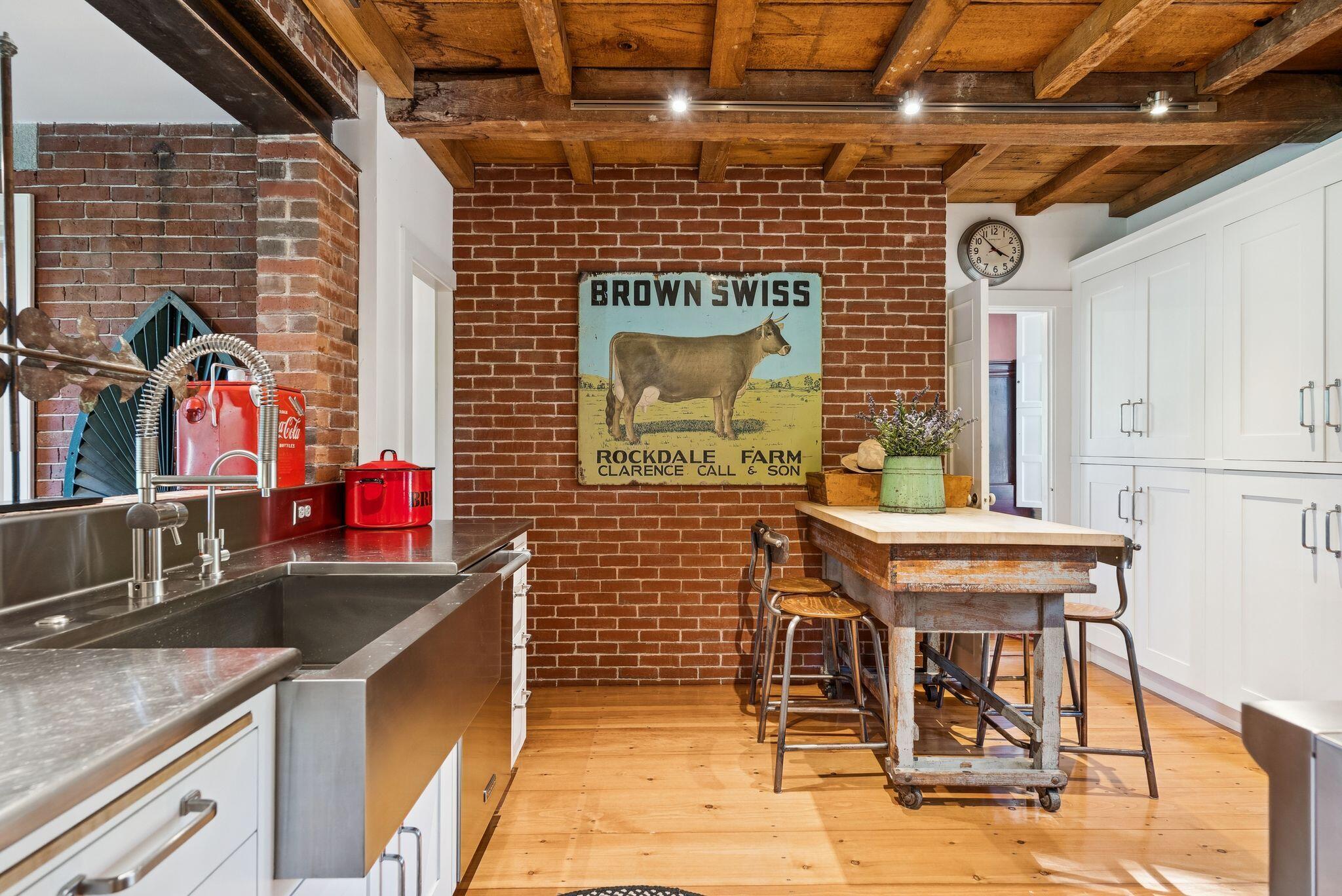 51 Pleasant Street