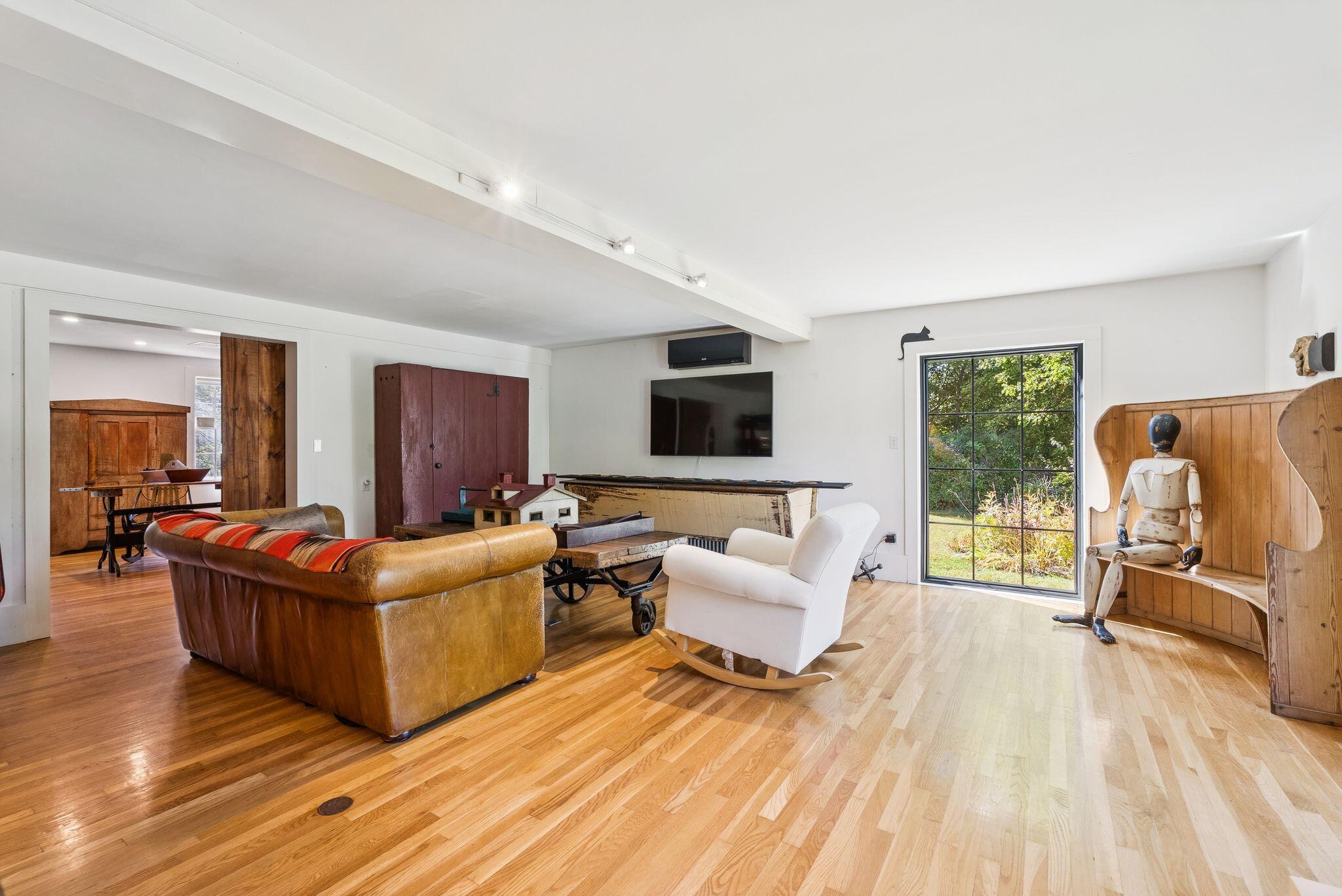 51 Pleasant Street