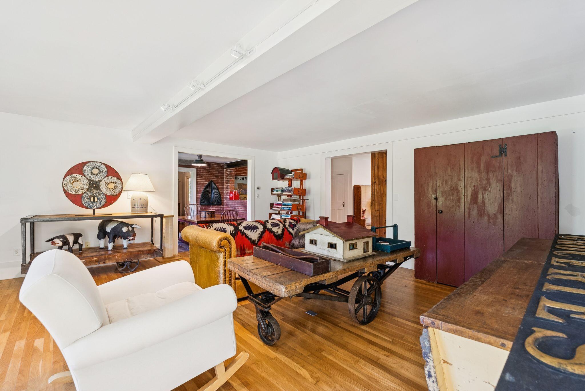 51 Pleasant Street