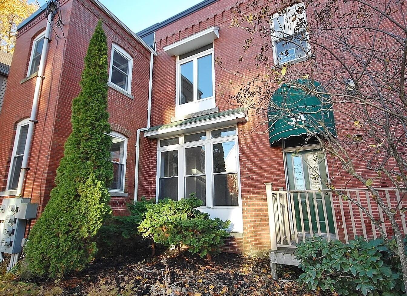 34 Lafayette Street 1