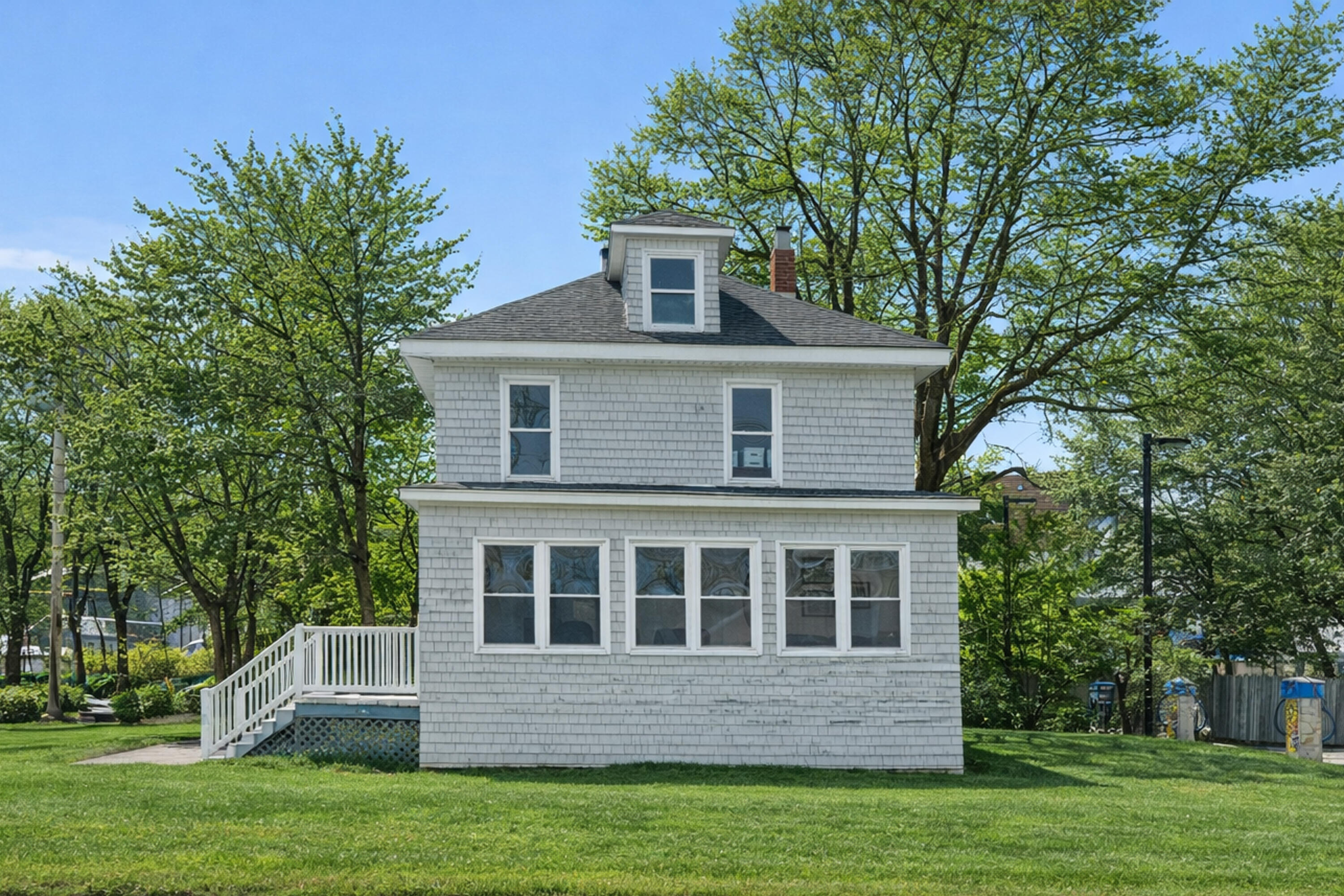 796 Forest Avenue