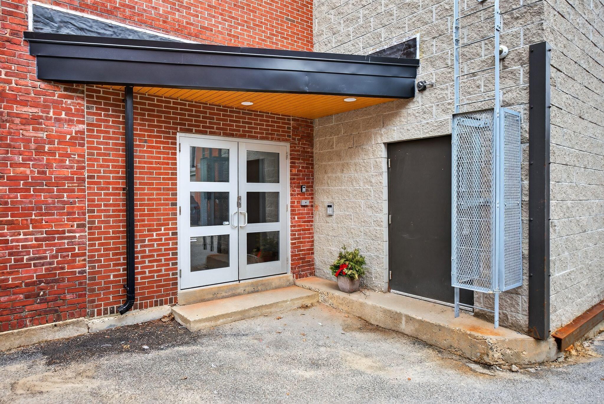 273 Congress Street 9