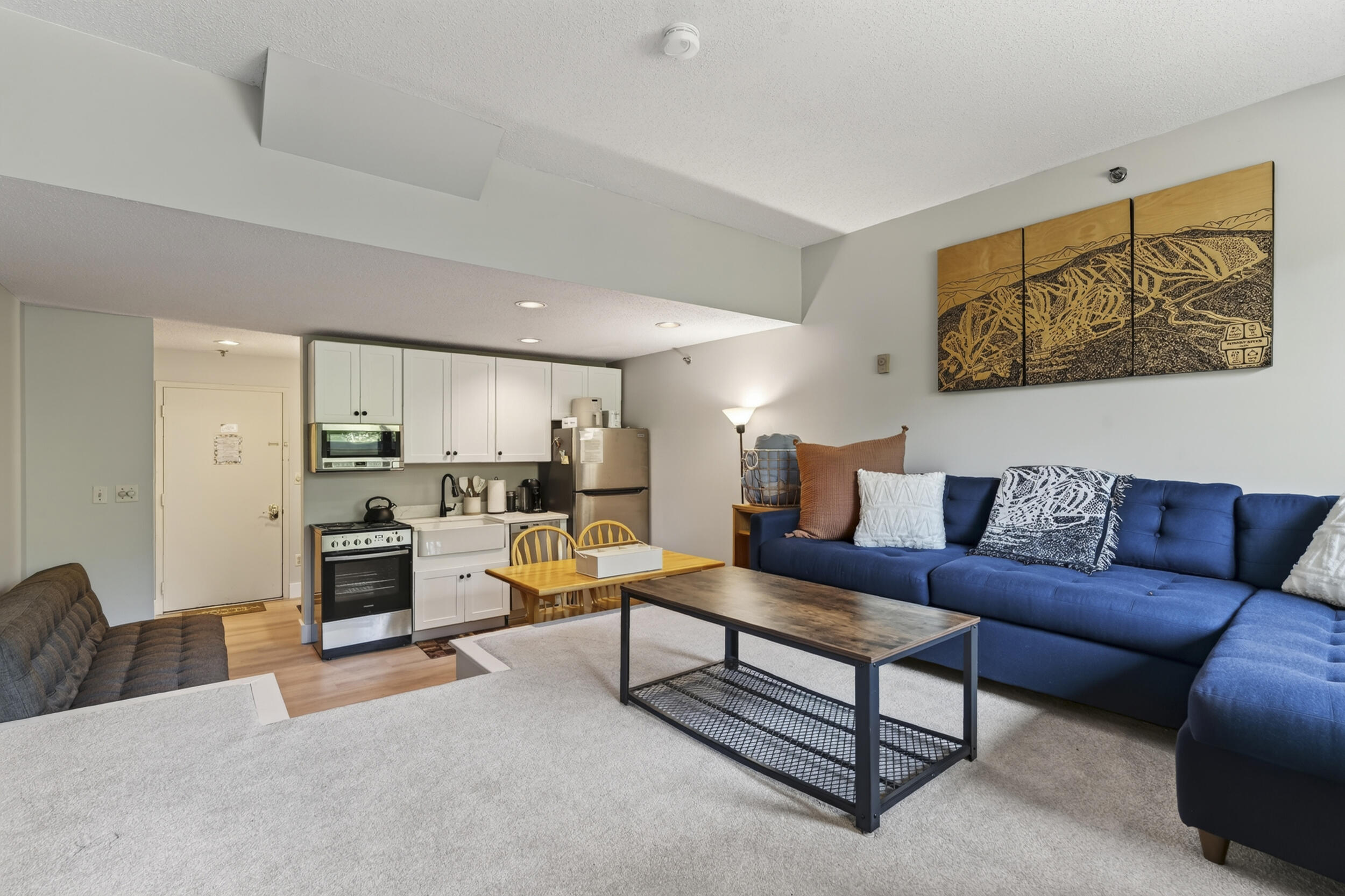 16 Roadrunner Drive B203