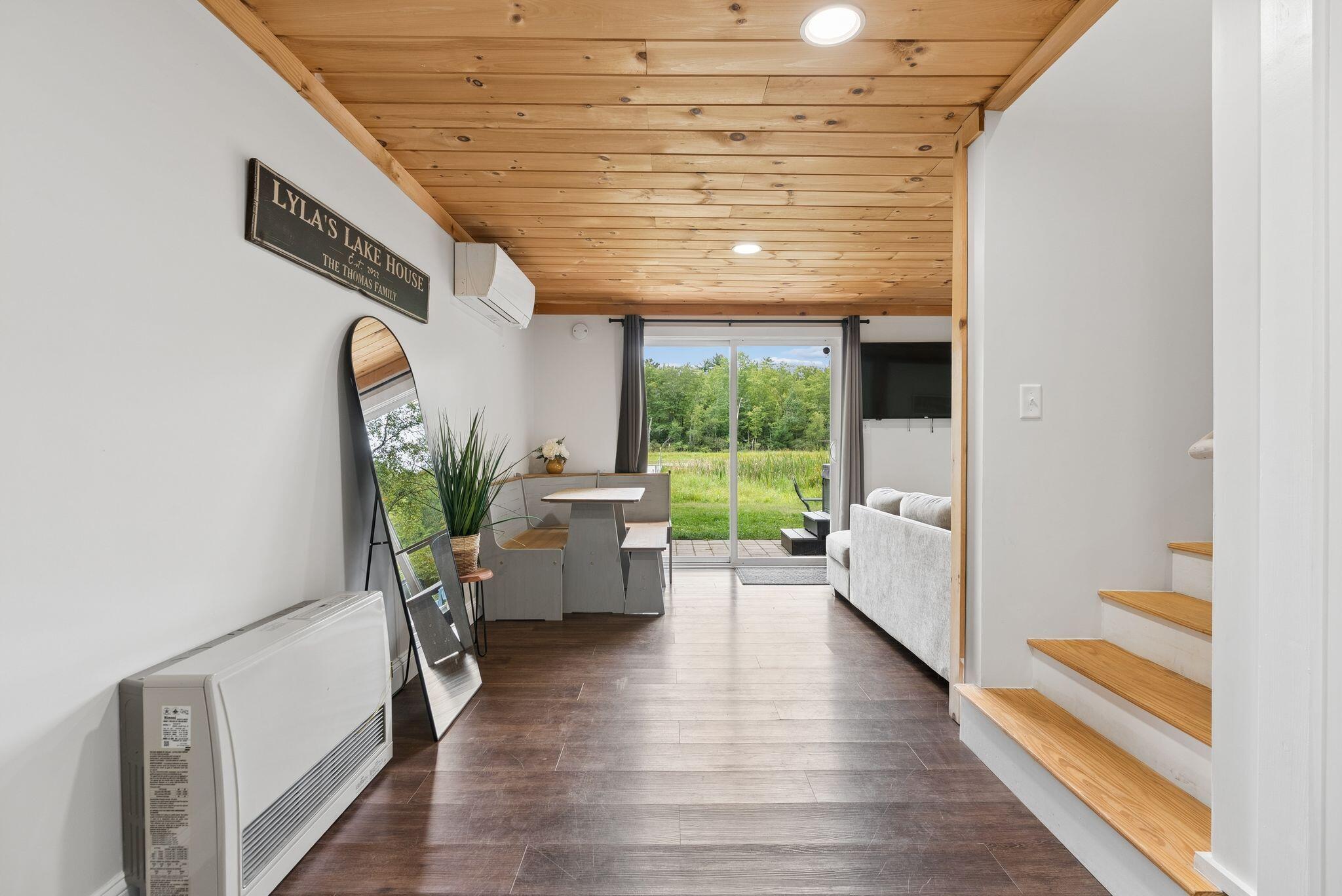 82 Lakeshore Drive
