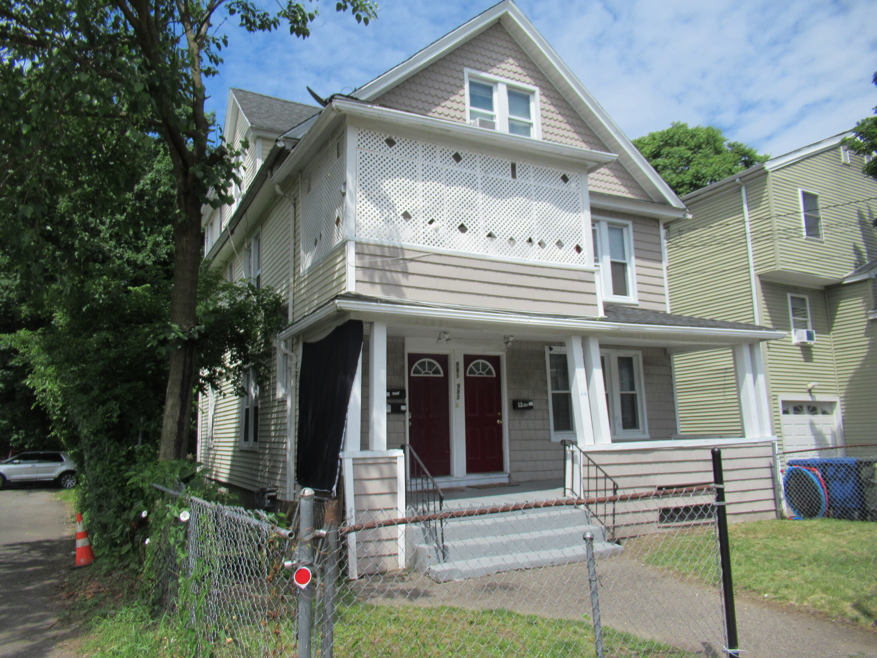 981 William Street