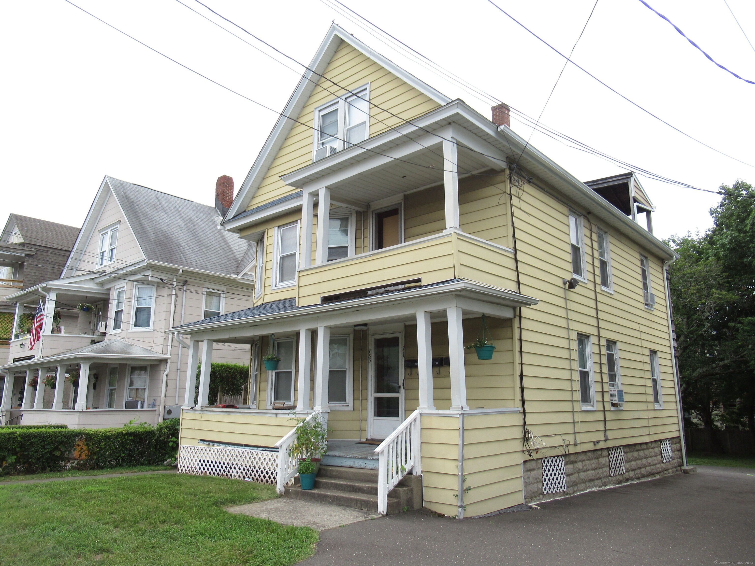 783 Brewster Street 3