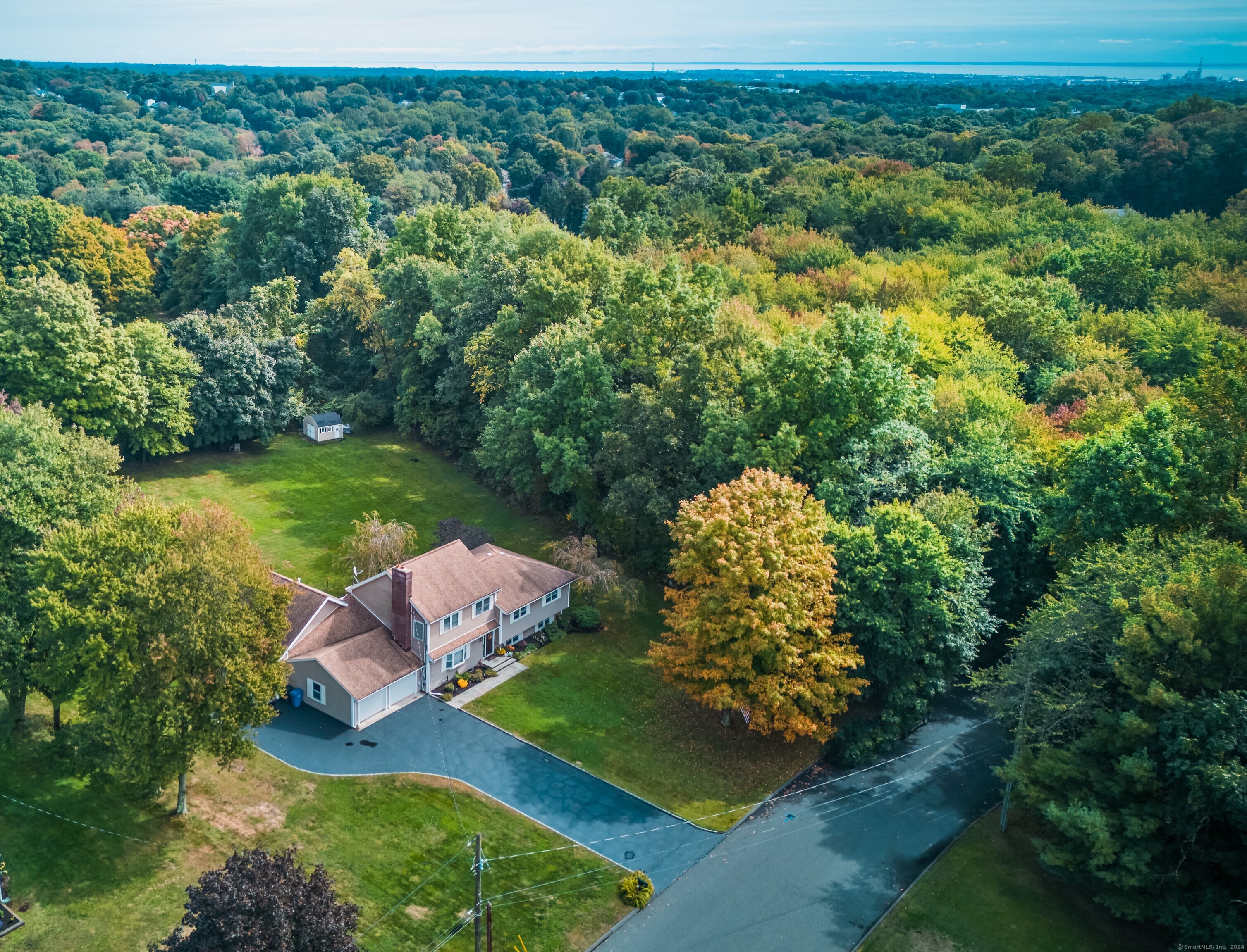 40 Lauderdale Drive
