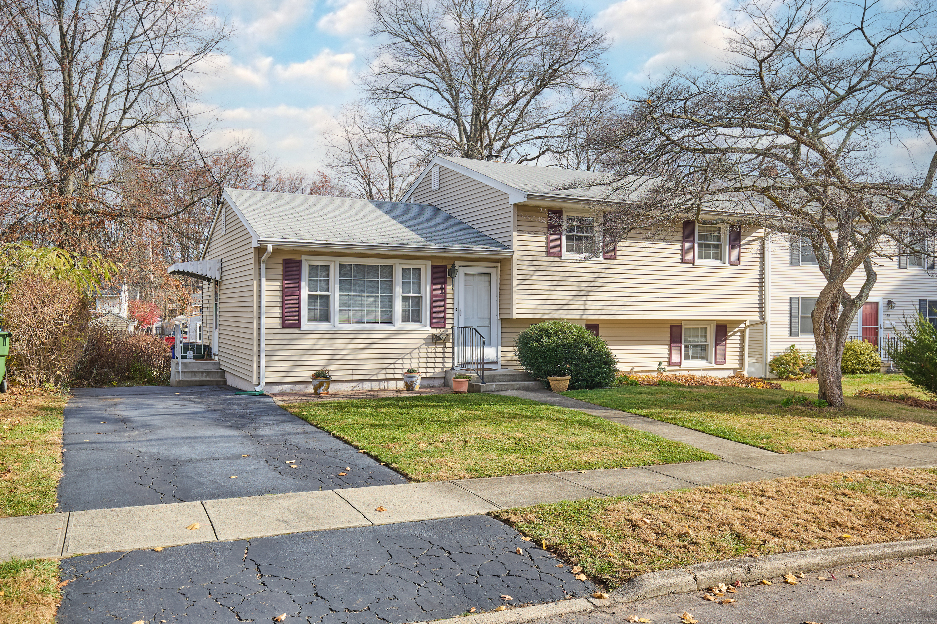 157 Oakwood Drive