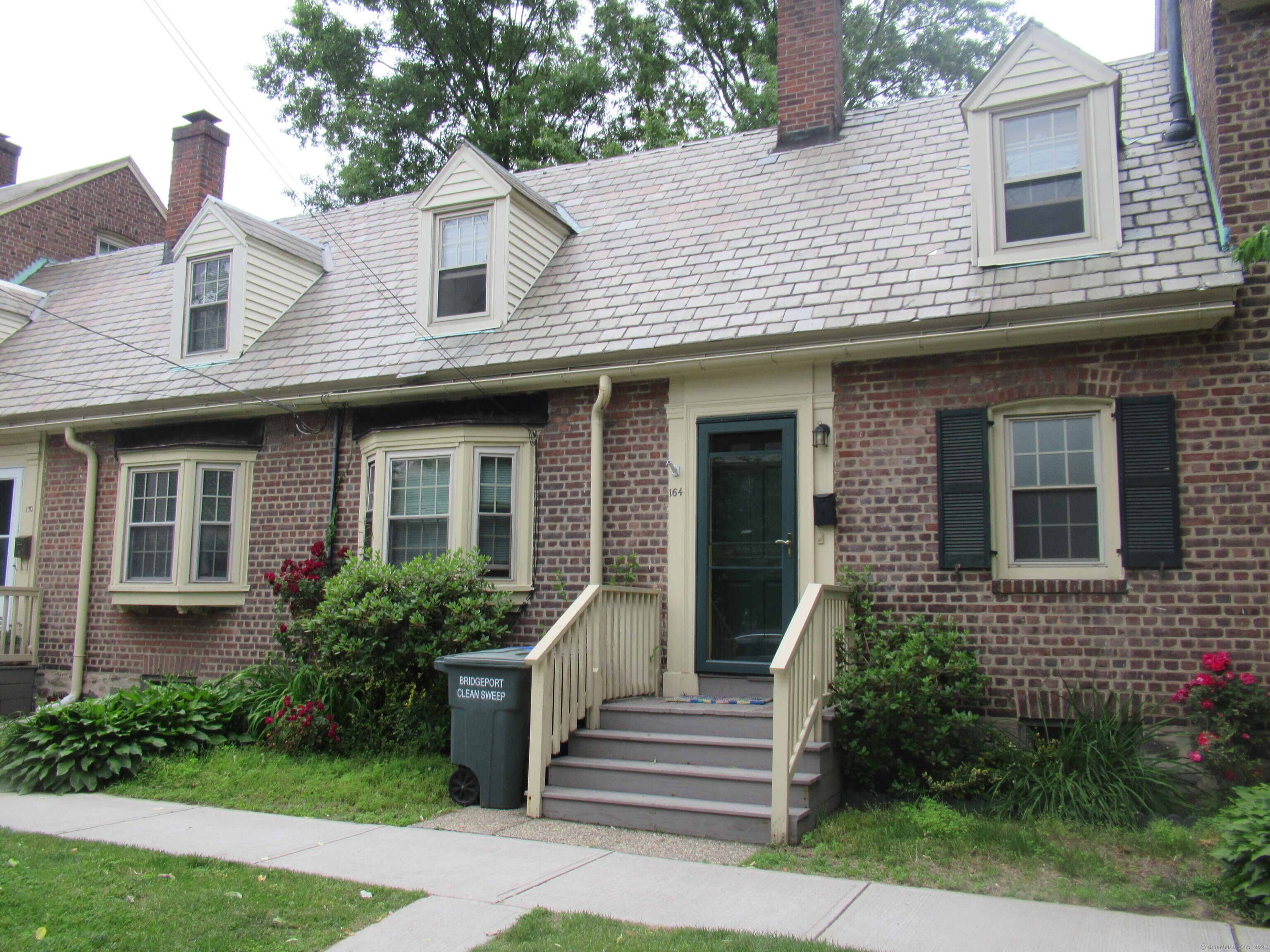 164 Flanders Street
