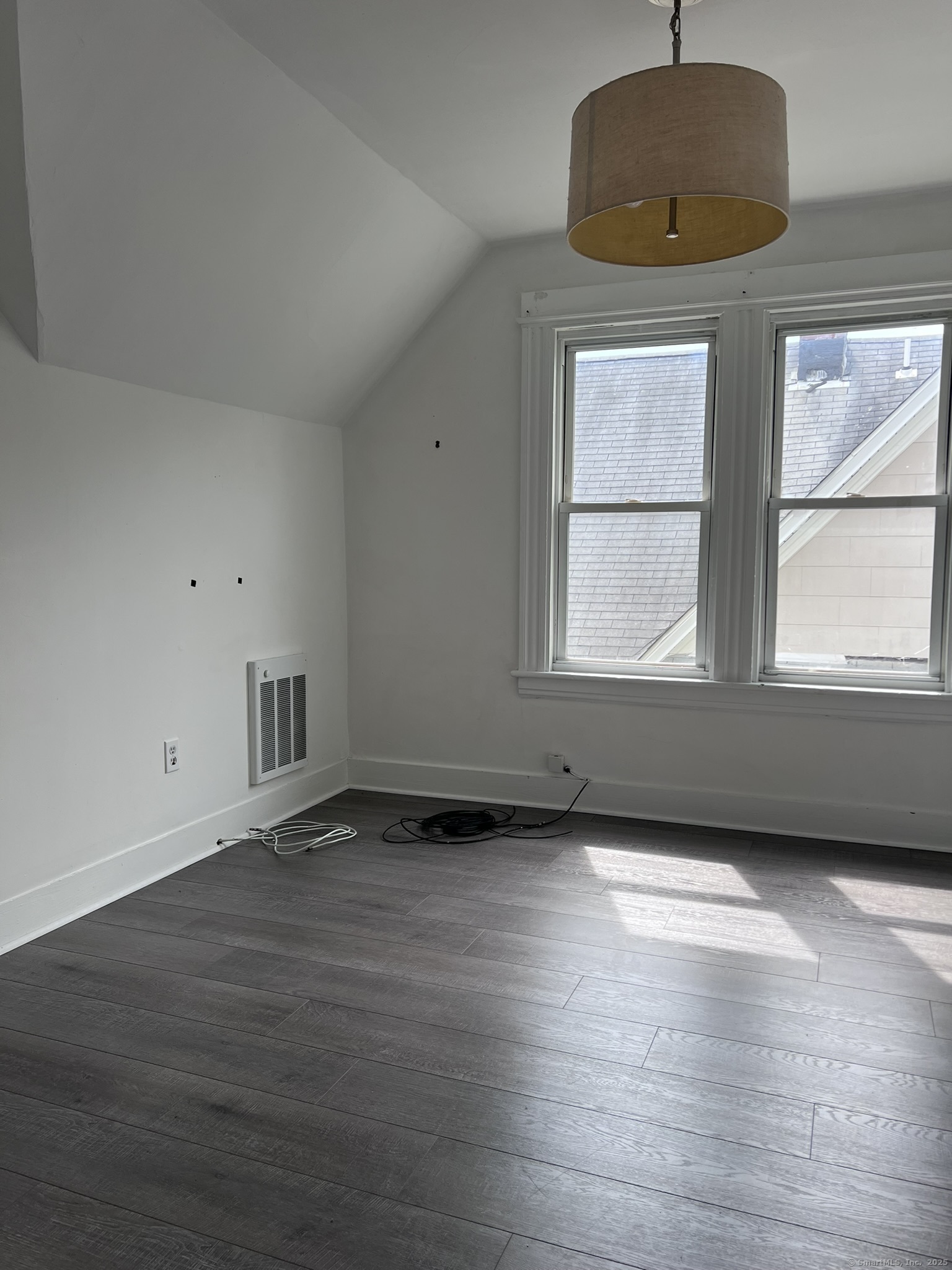 787 Brewster Street 3rd floor