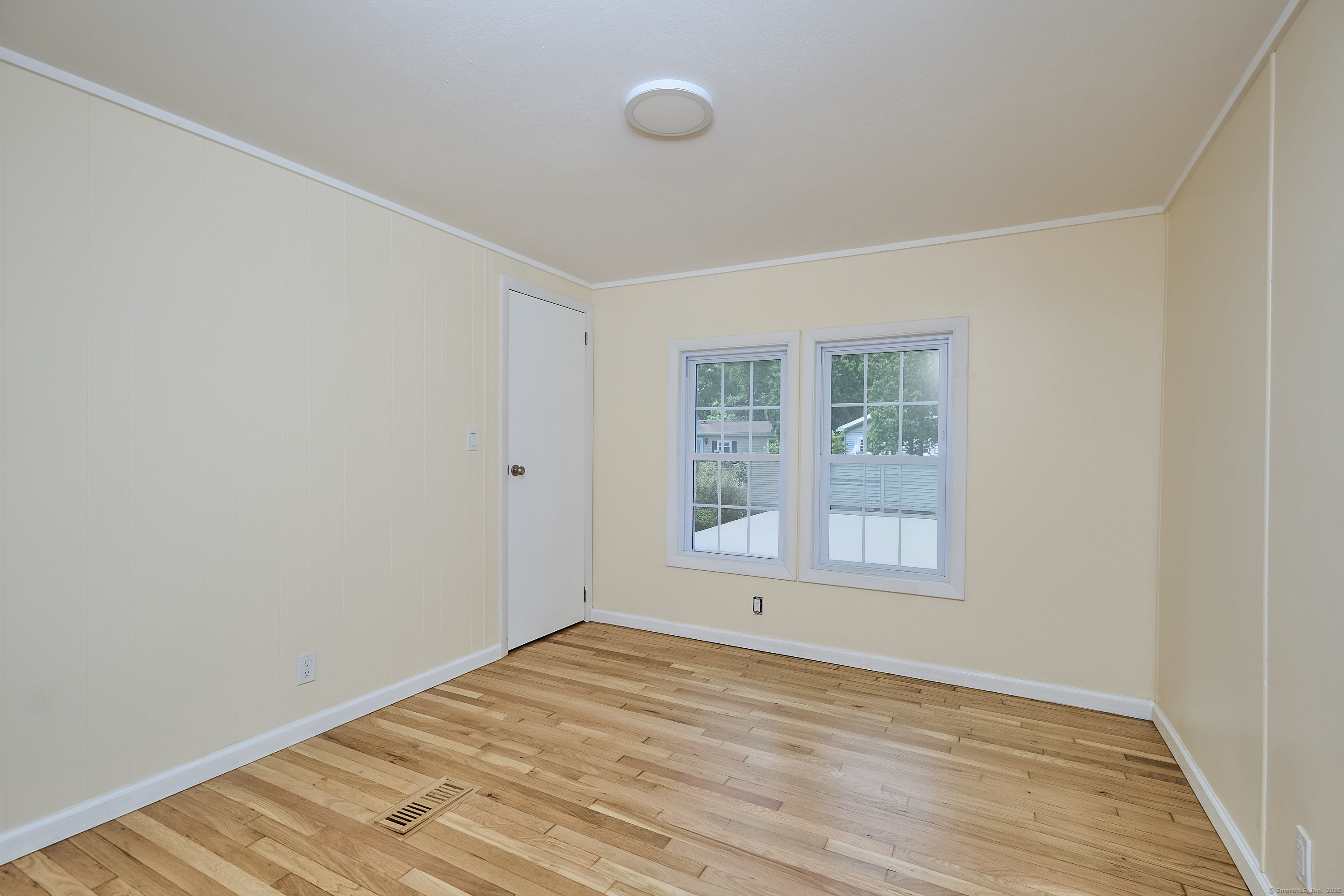 10 Crescent Park Road
