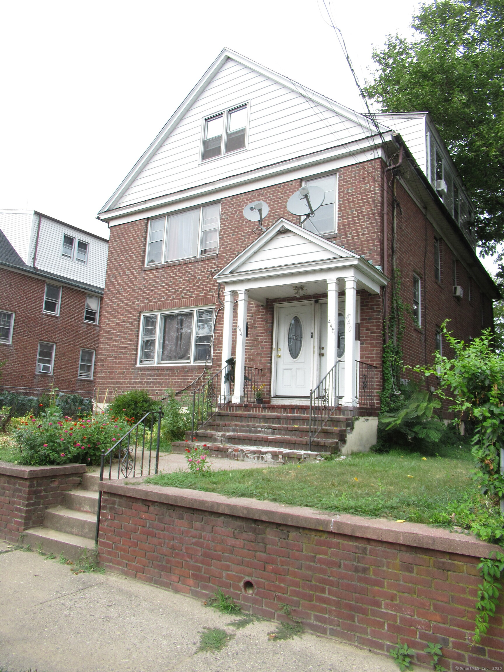 442 Wells Street