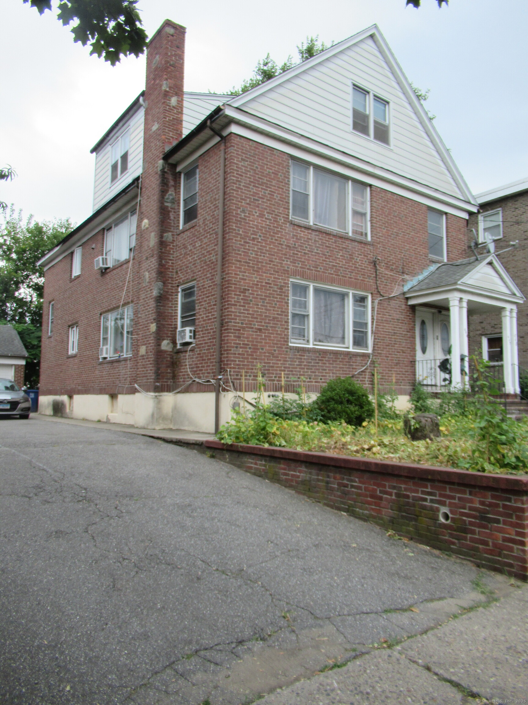 442 Wells Street