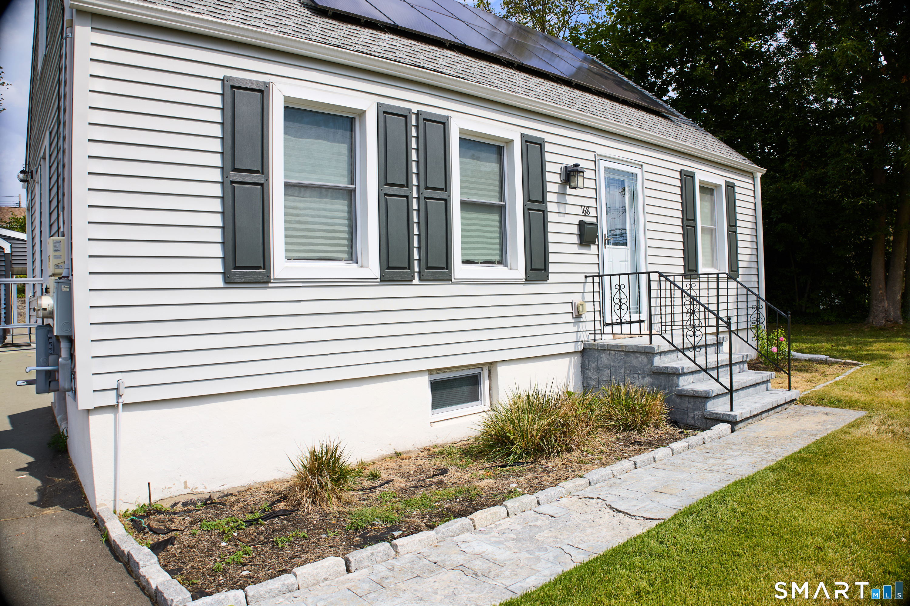 168 Sunnybank Avenue