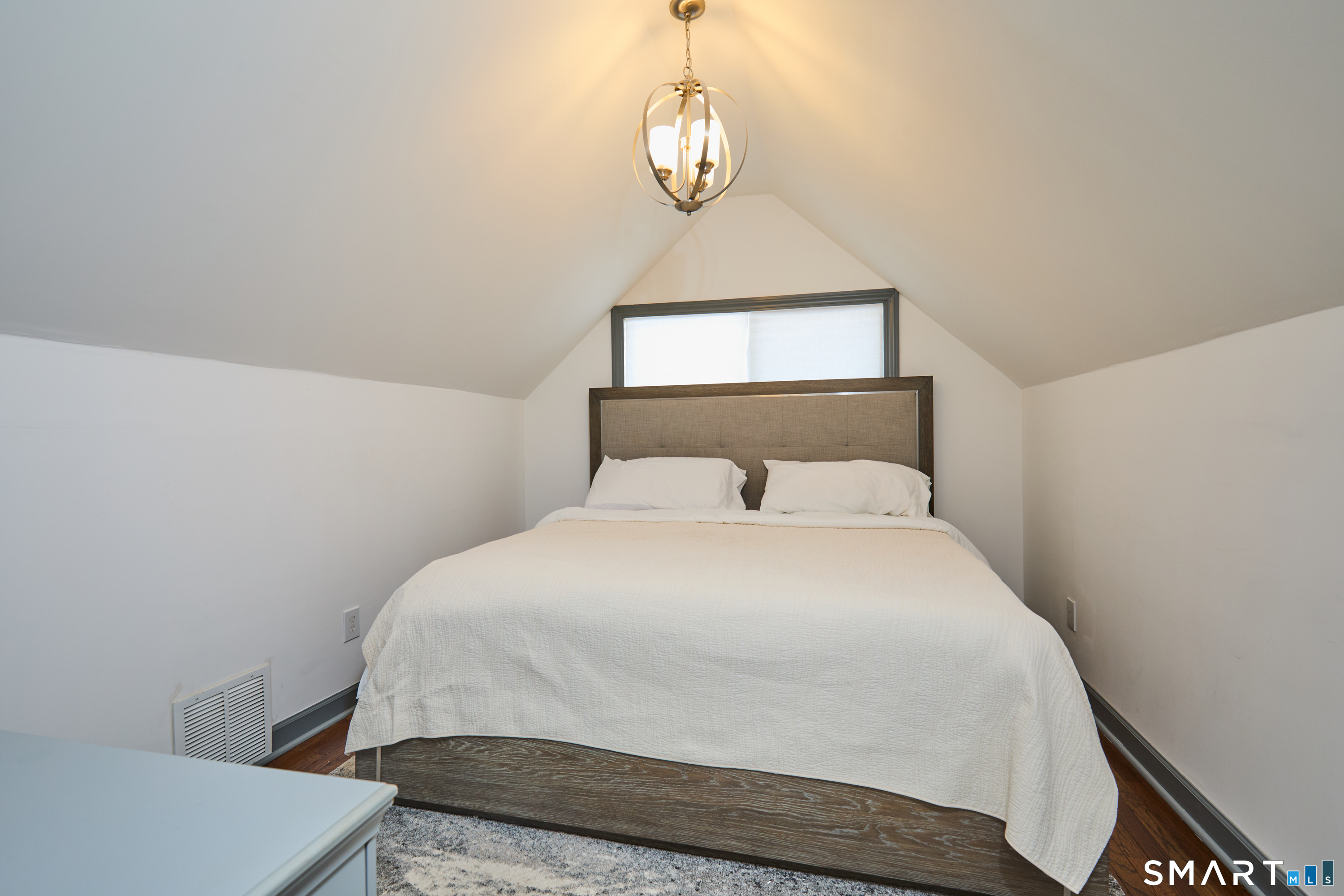 168 Sunnybank Avenue