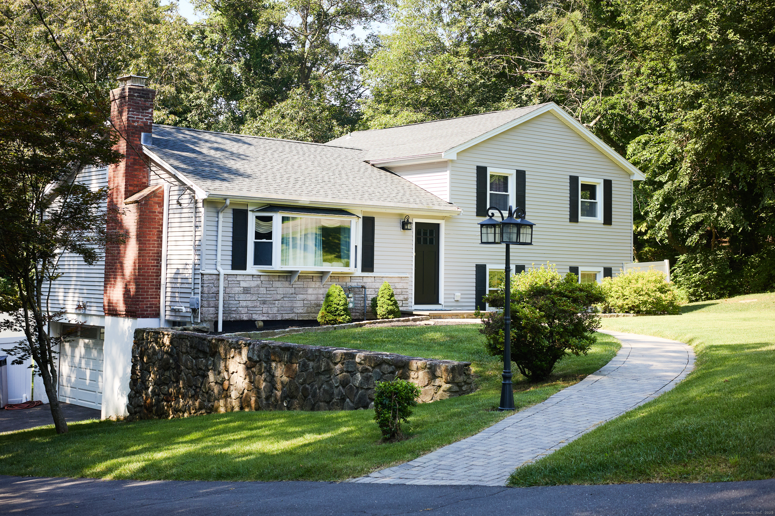 12 Sunnycrest Road