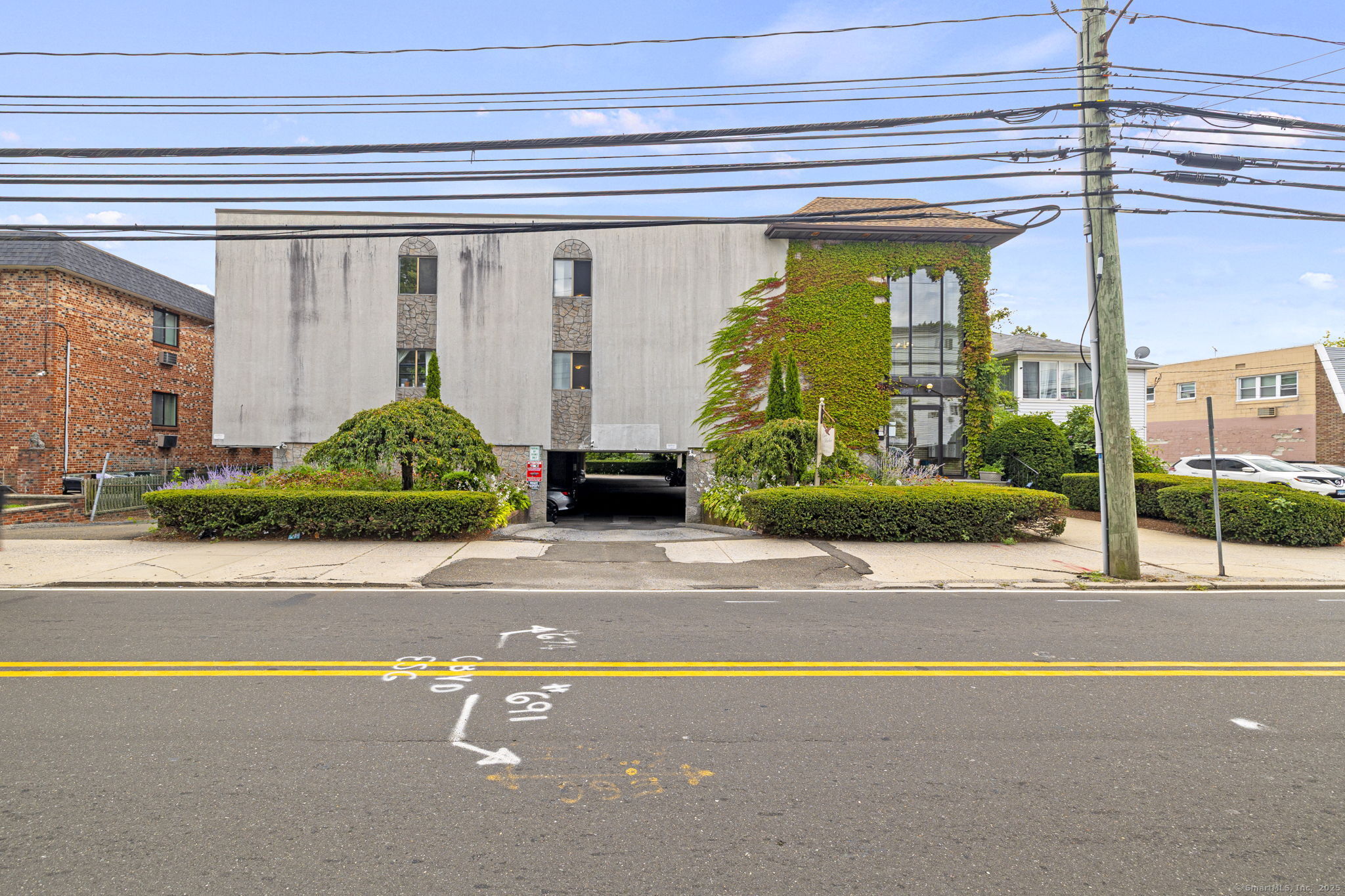 697 Cove Road APT 2A