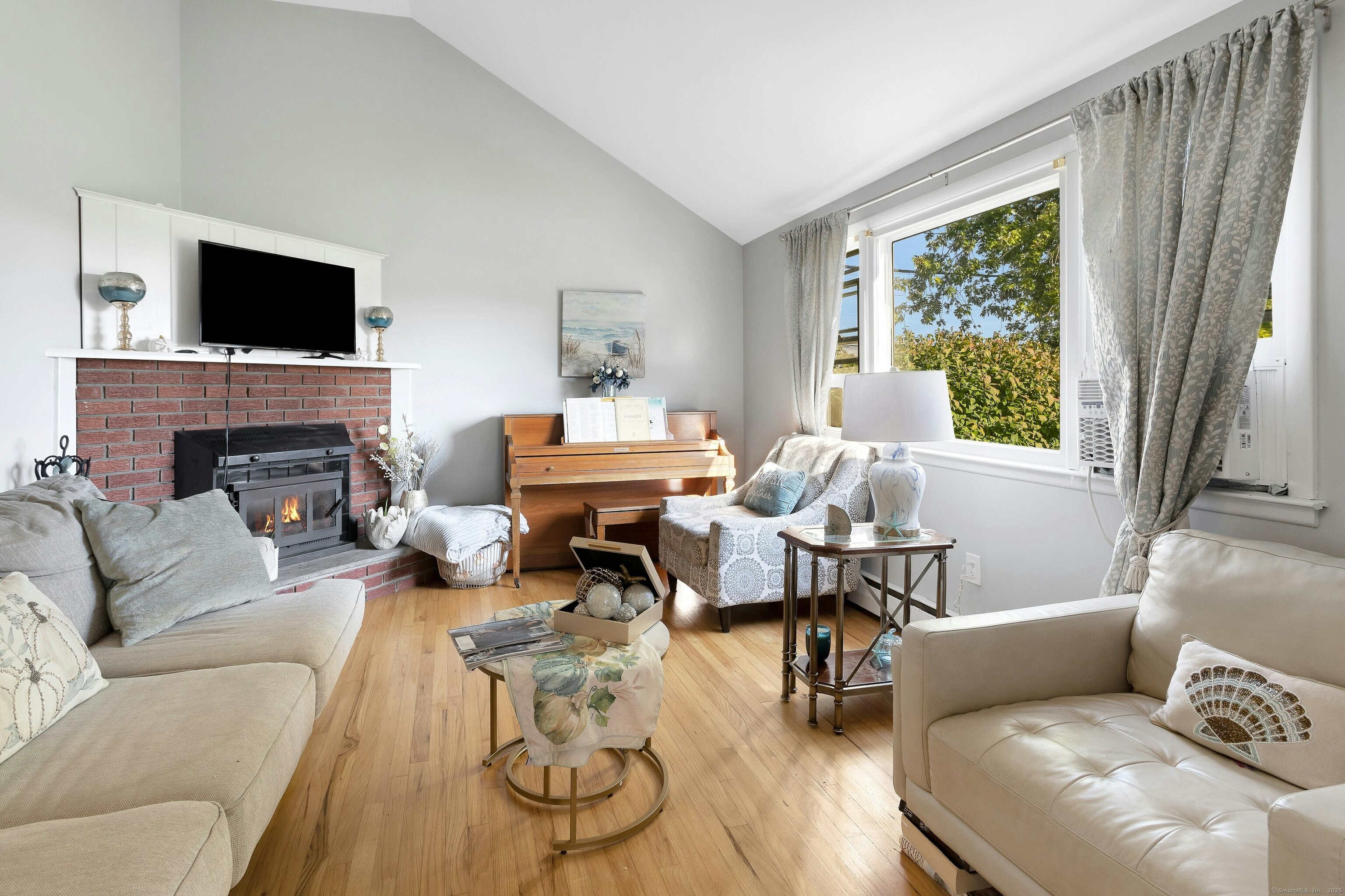 421 Short Beach Road