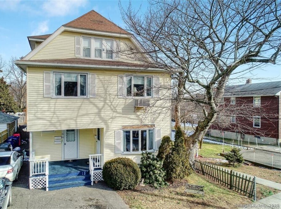 96 Seaview Terrace 2ND FLOOR