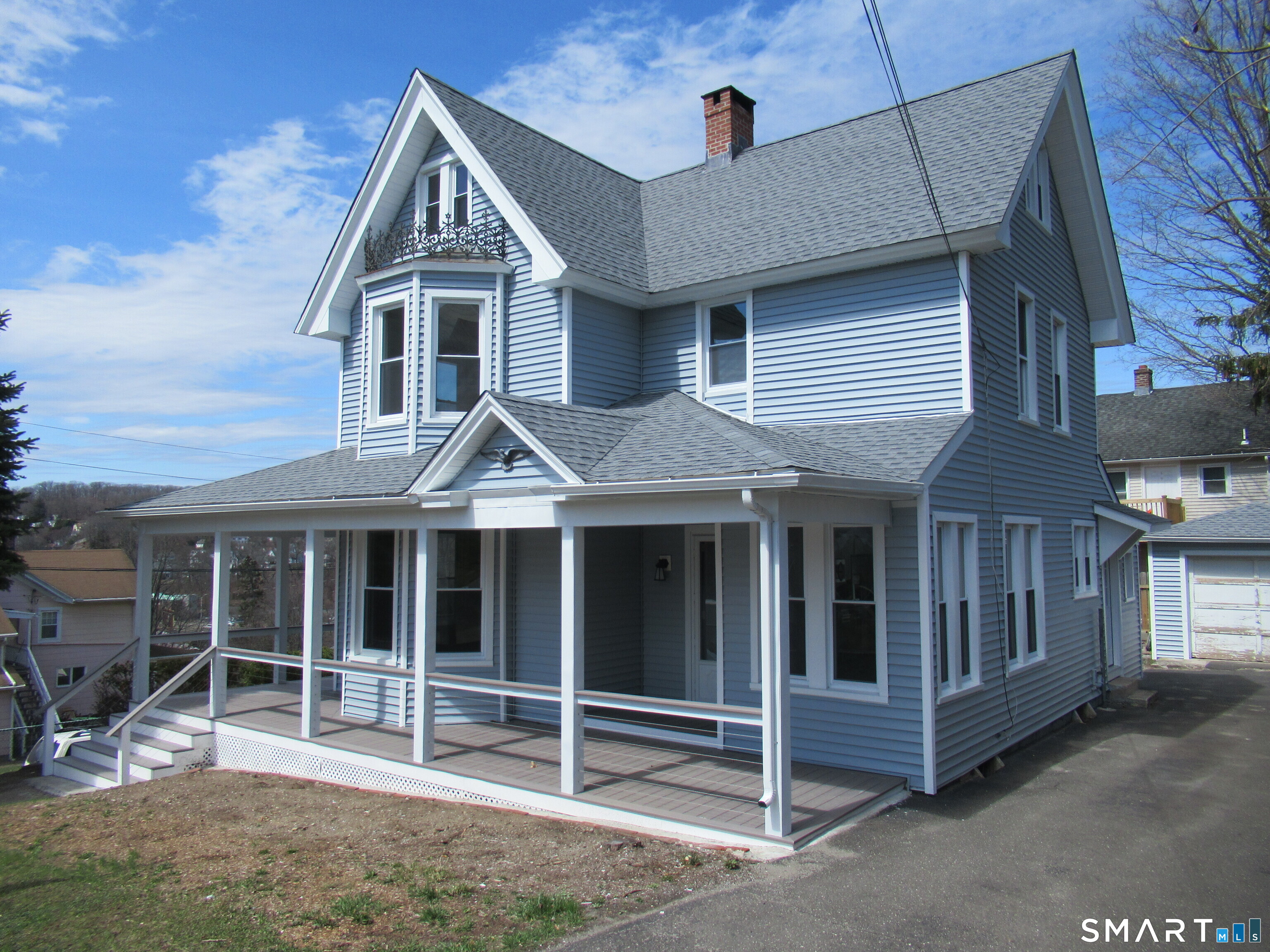 17 Grand Street
