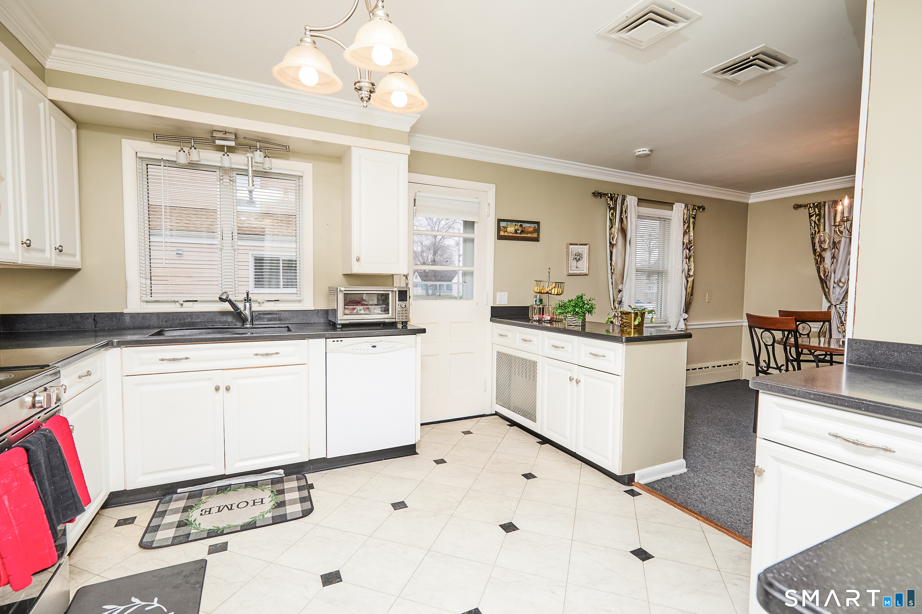 523 West Jackson Avenue