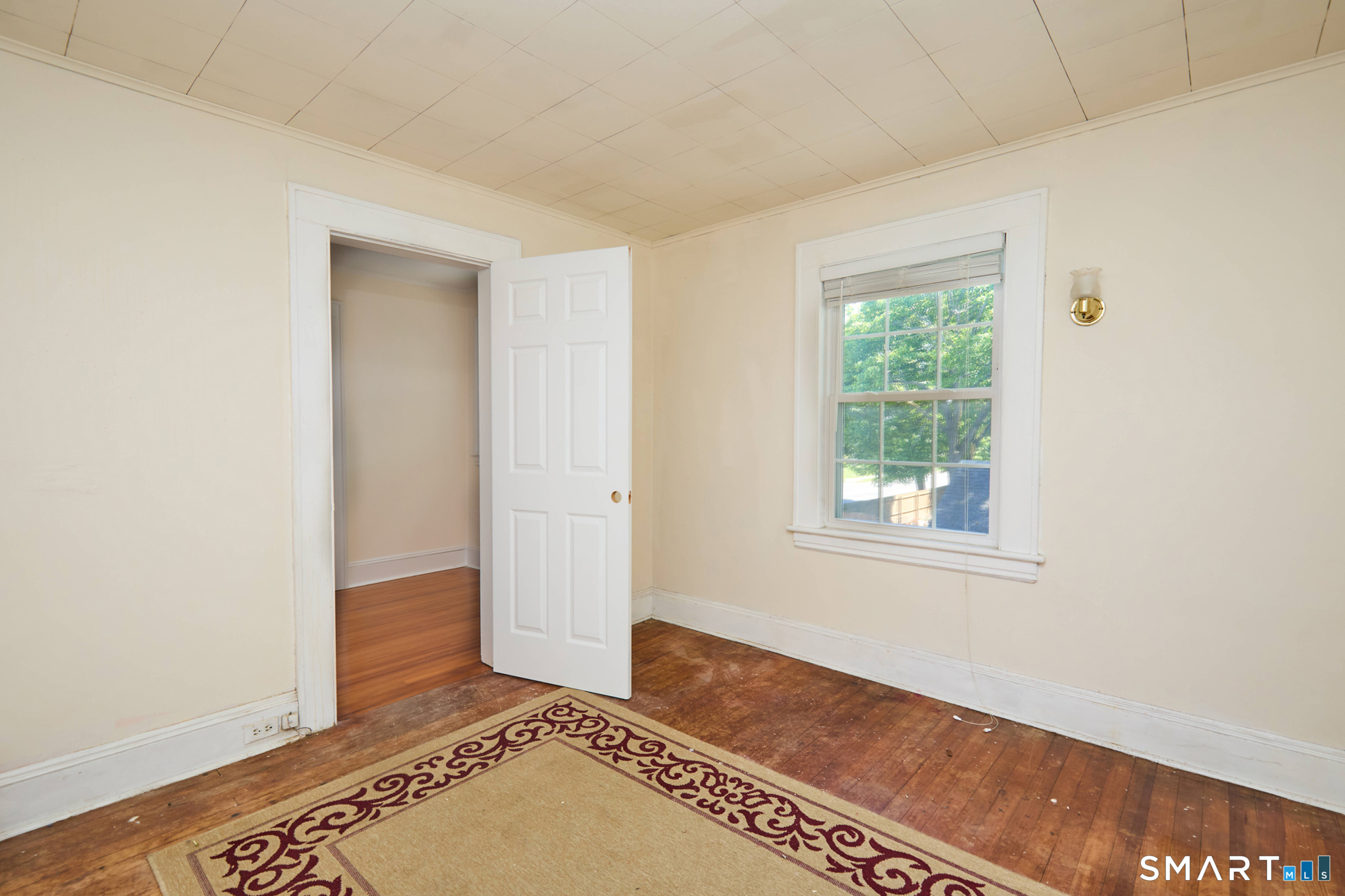 131 Aldine Avenue