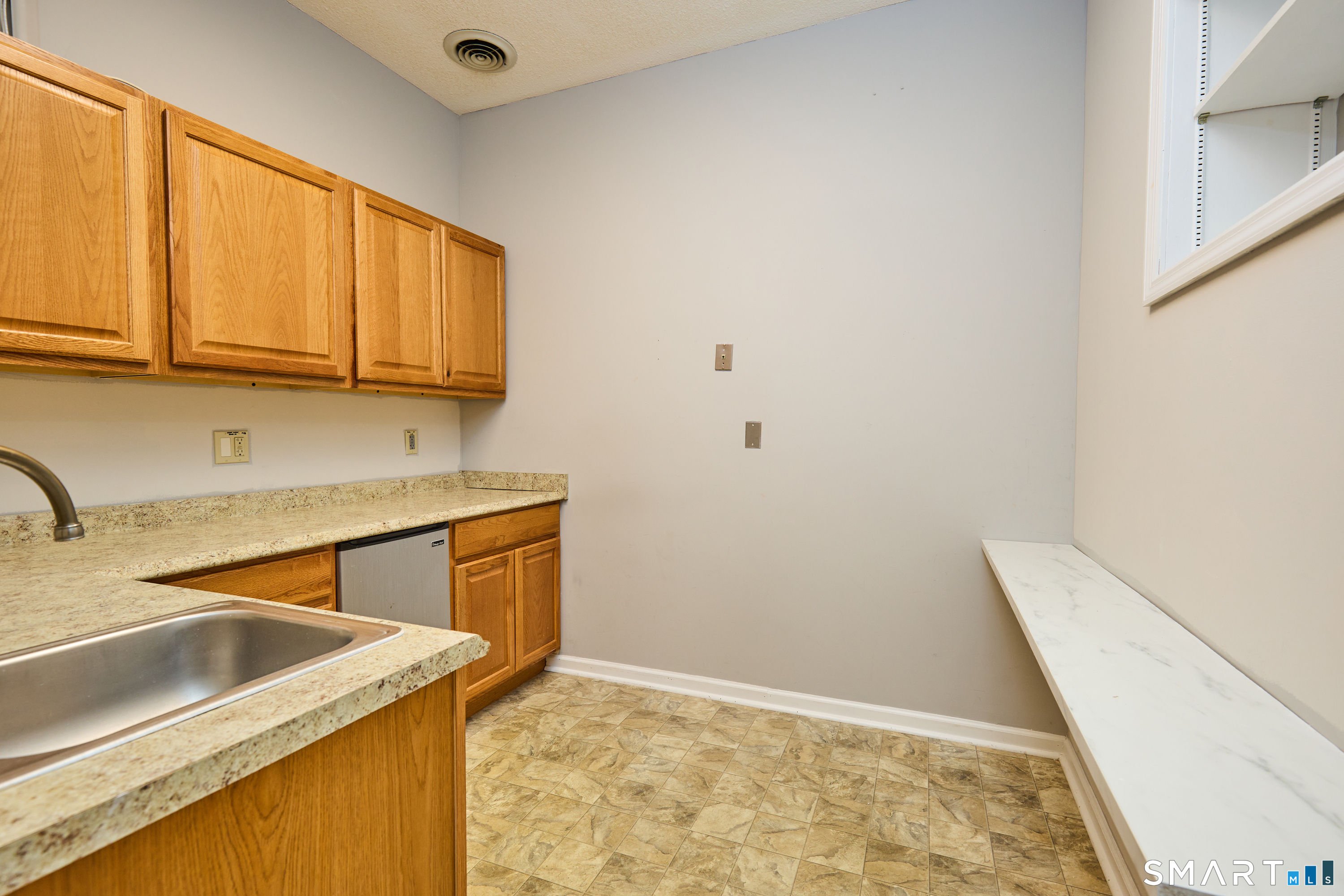 1511 Black Rock Turnpike 1