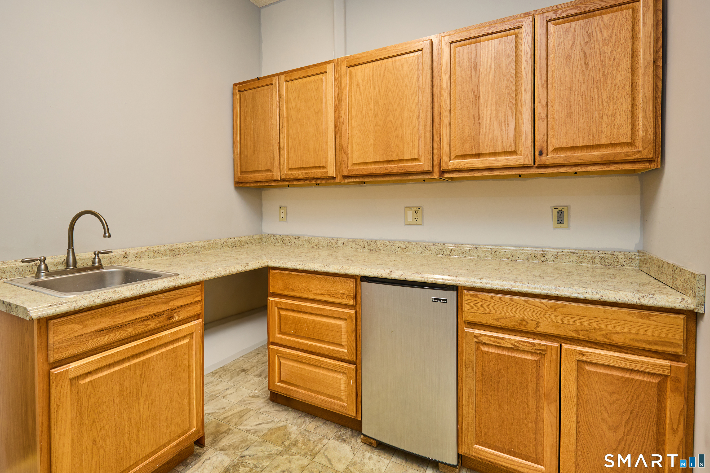 1511 Black Rock Turnpike 1