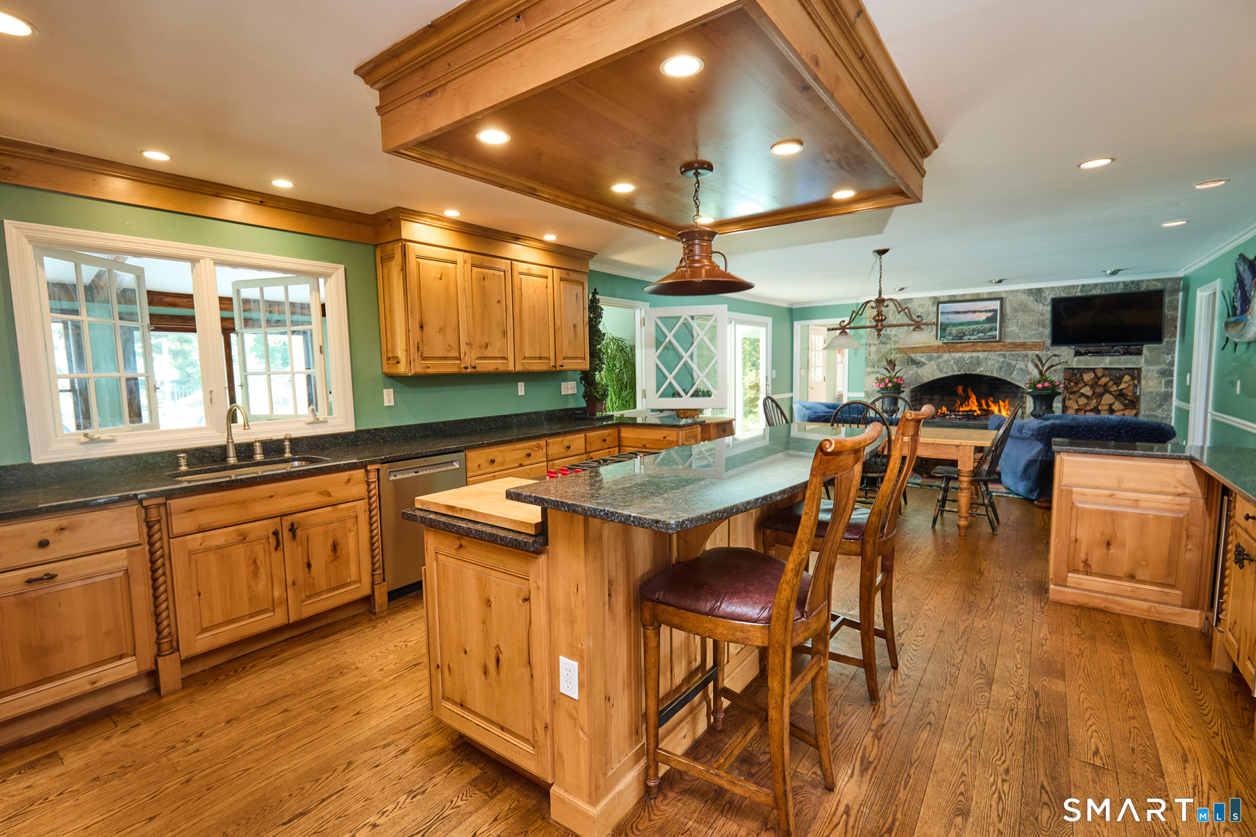 345 Rock House Road