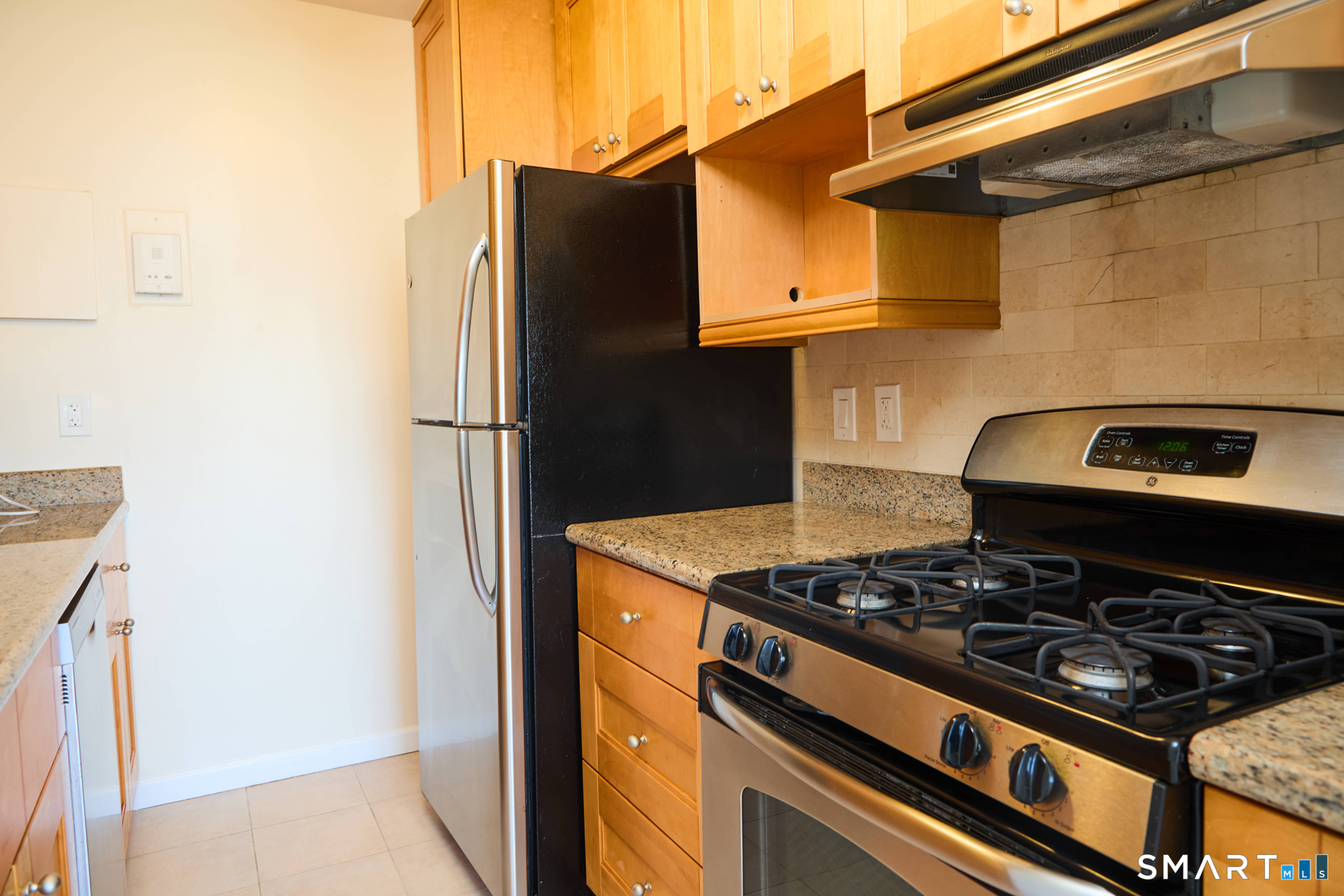 2625 Park Avenue 7S