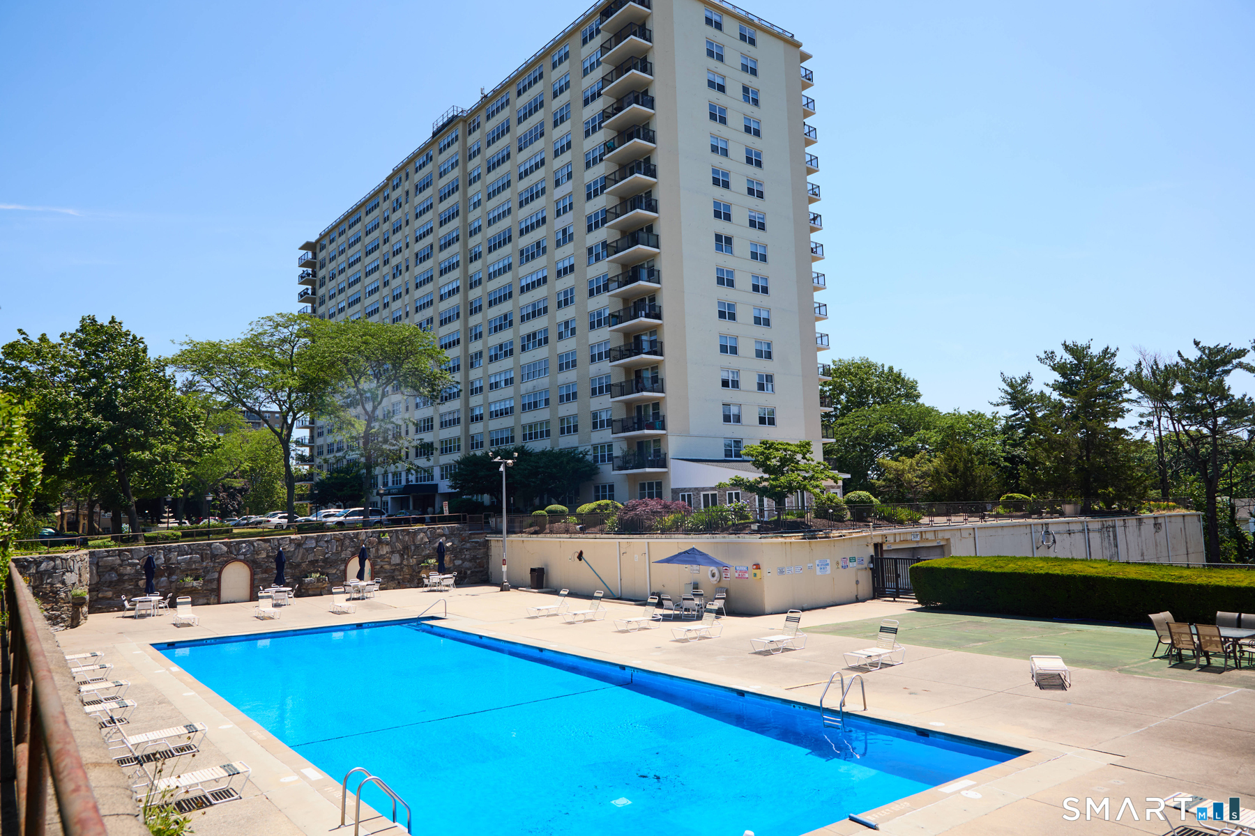 2625 Park Avenue 7S
