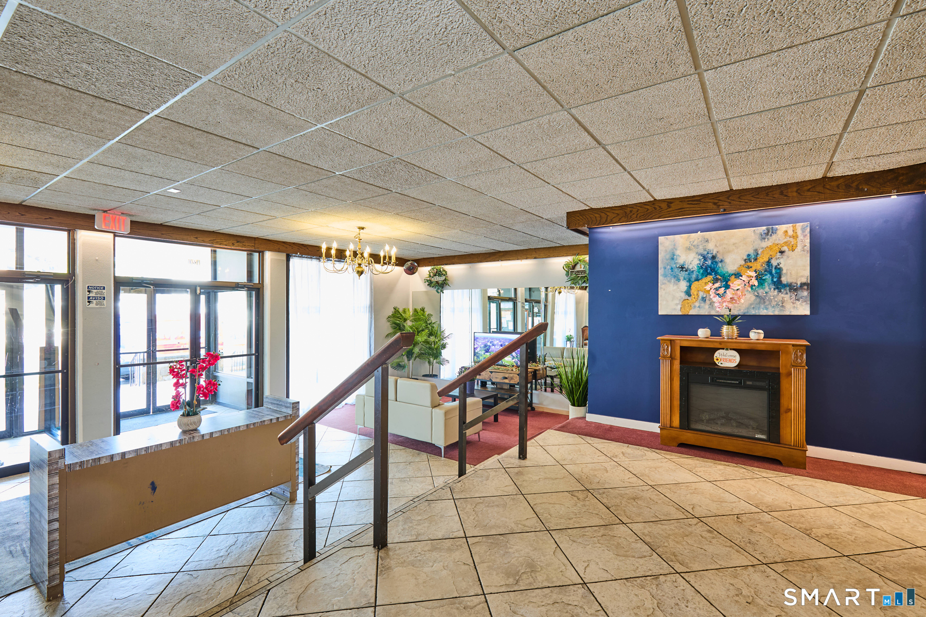 120 Huntington Turnpike Unit: 905