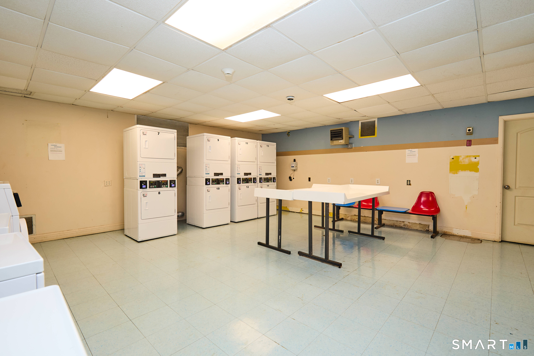 120 Huntington Turnpike Unit: 905