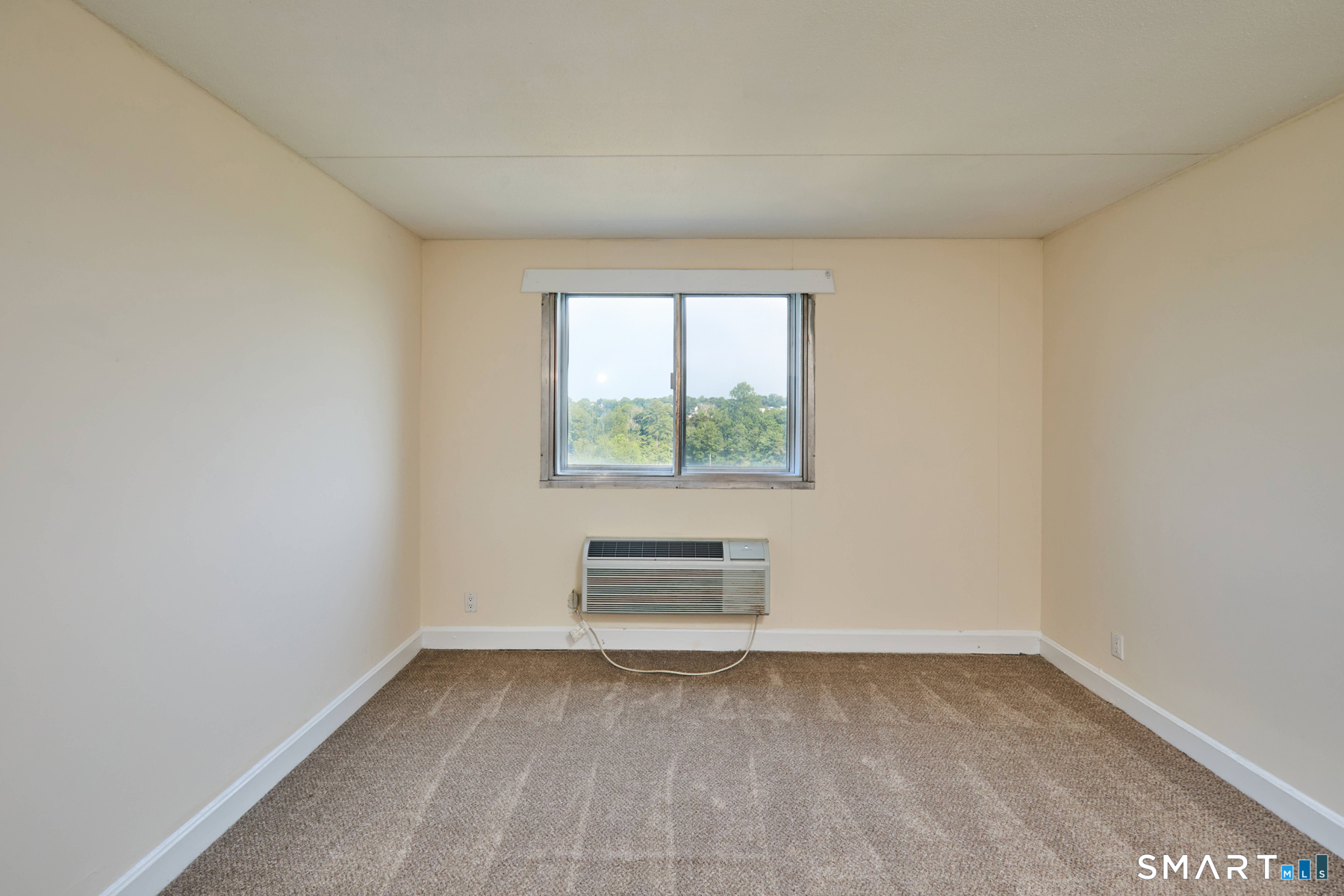 120 Huntington Turnpike Unit: 905