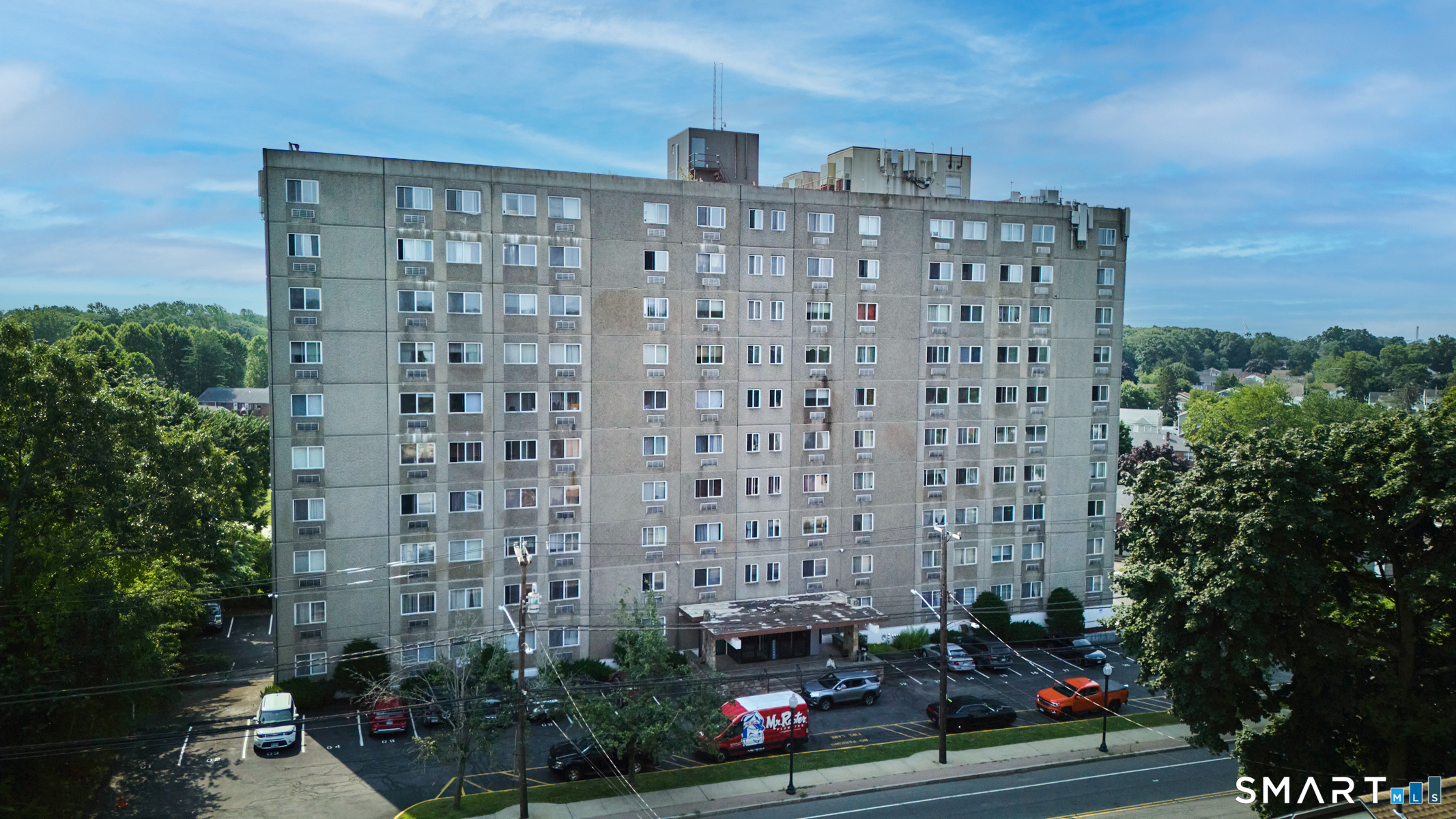 120 Huntington Turnpike Unit: 905