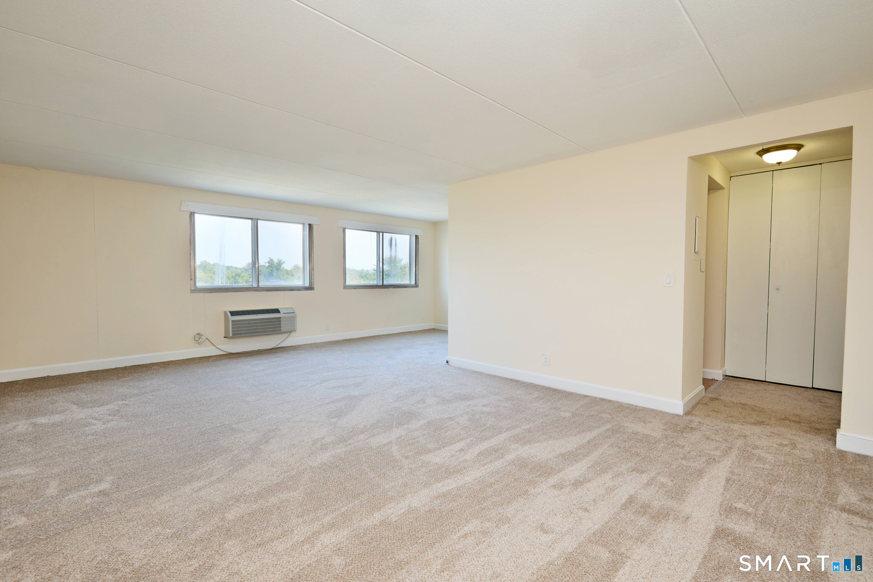 120 Huntington Turnpike Unit: 905