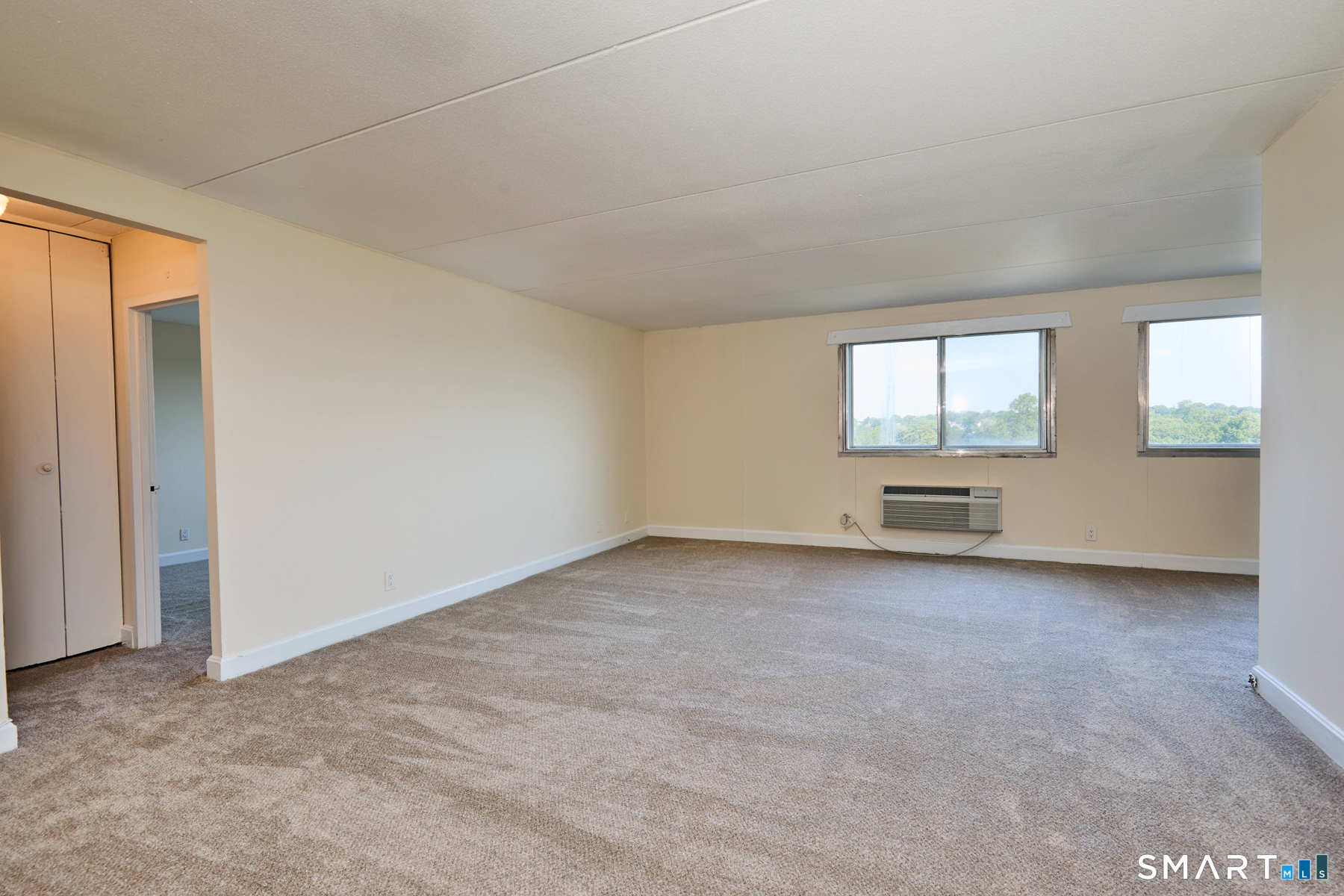 120 Huntington Turnpike Unit: 905