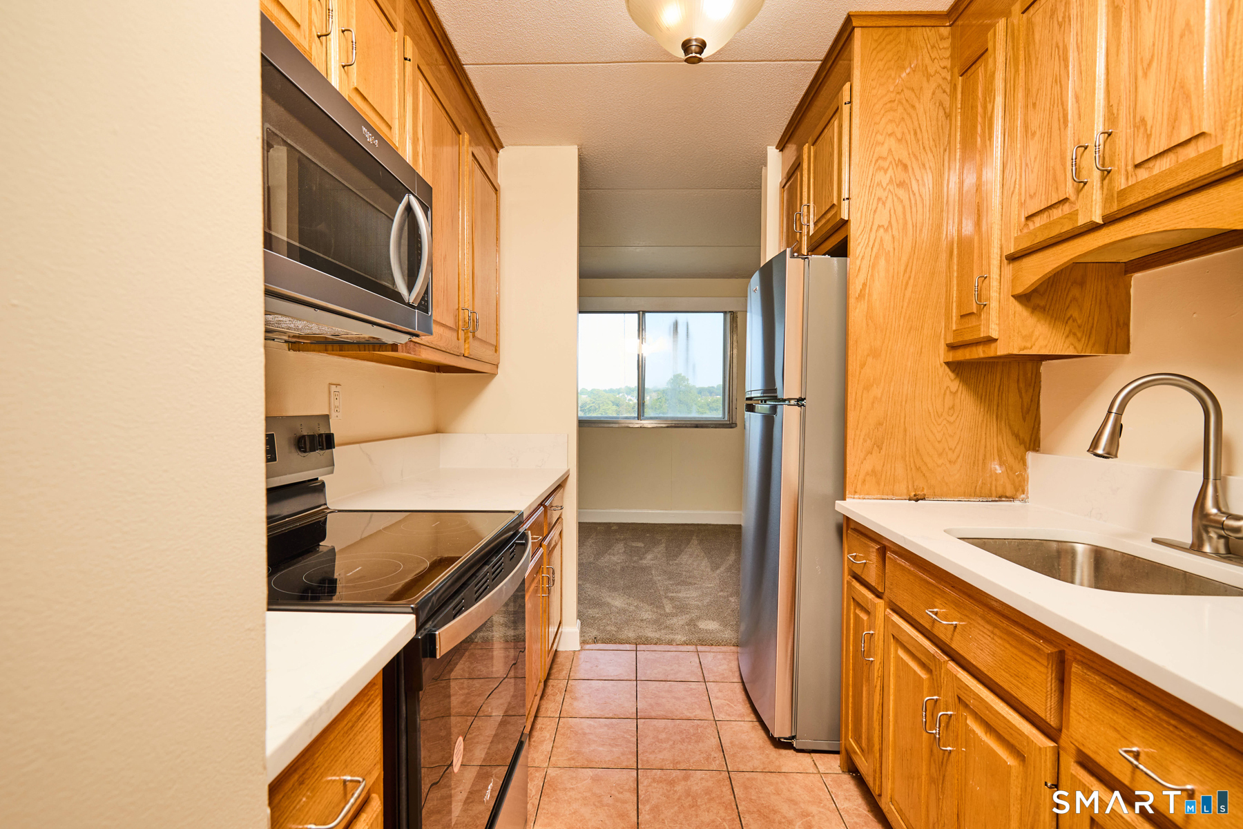 120 Huntington Turnpike Unit: 905
