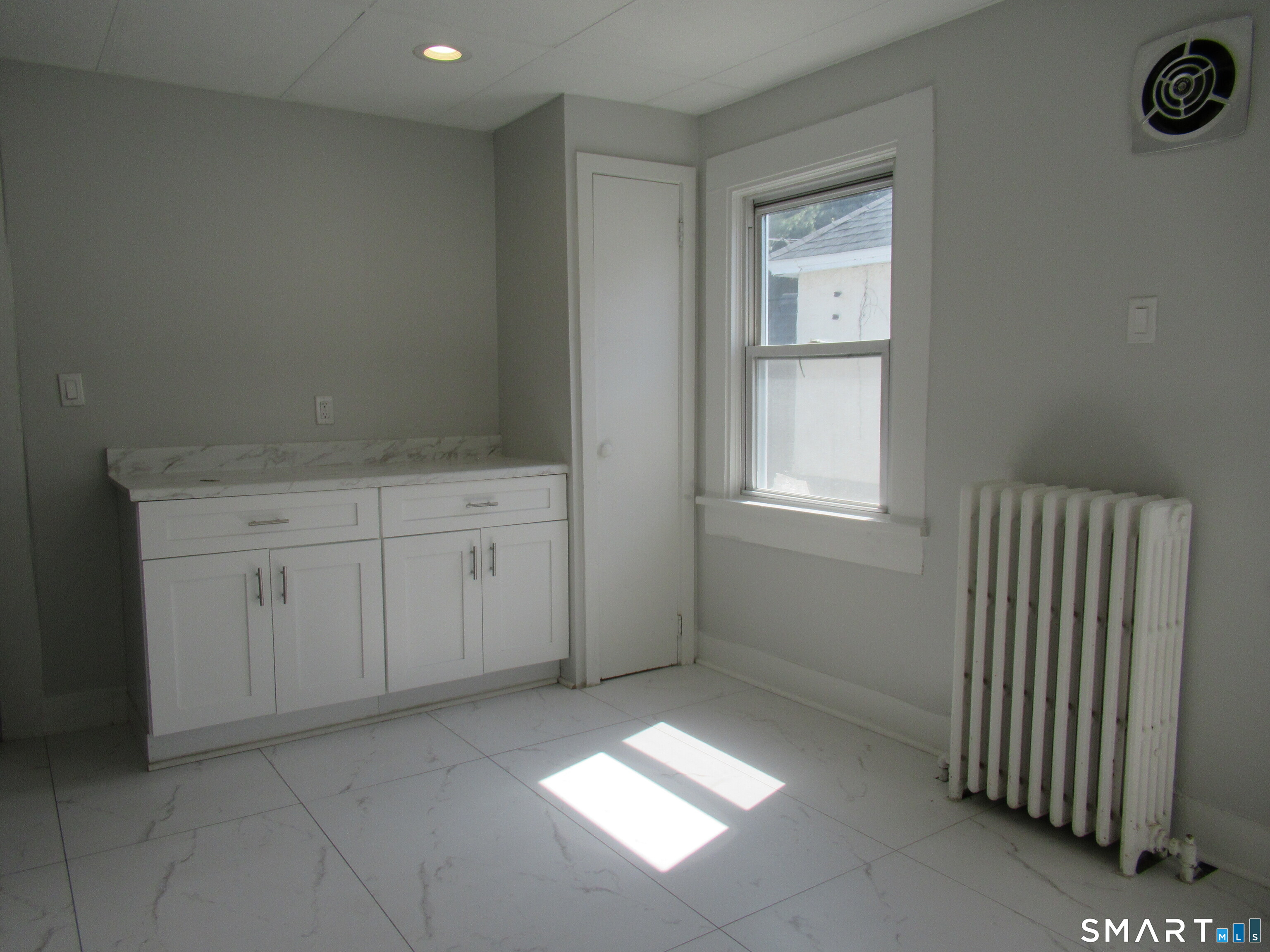 81 Jetland Street Unit: 2