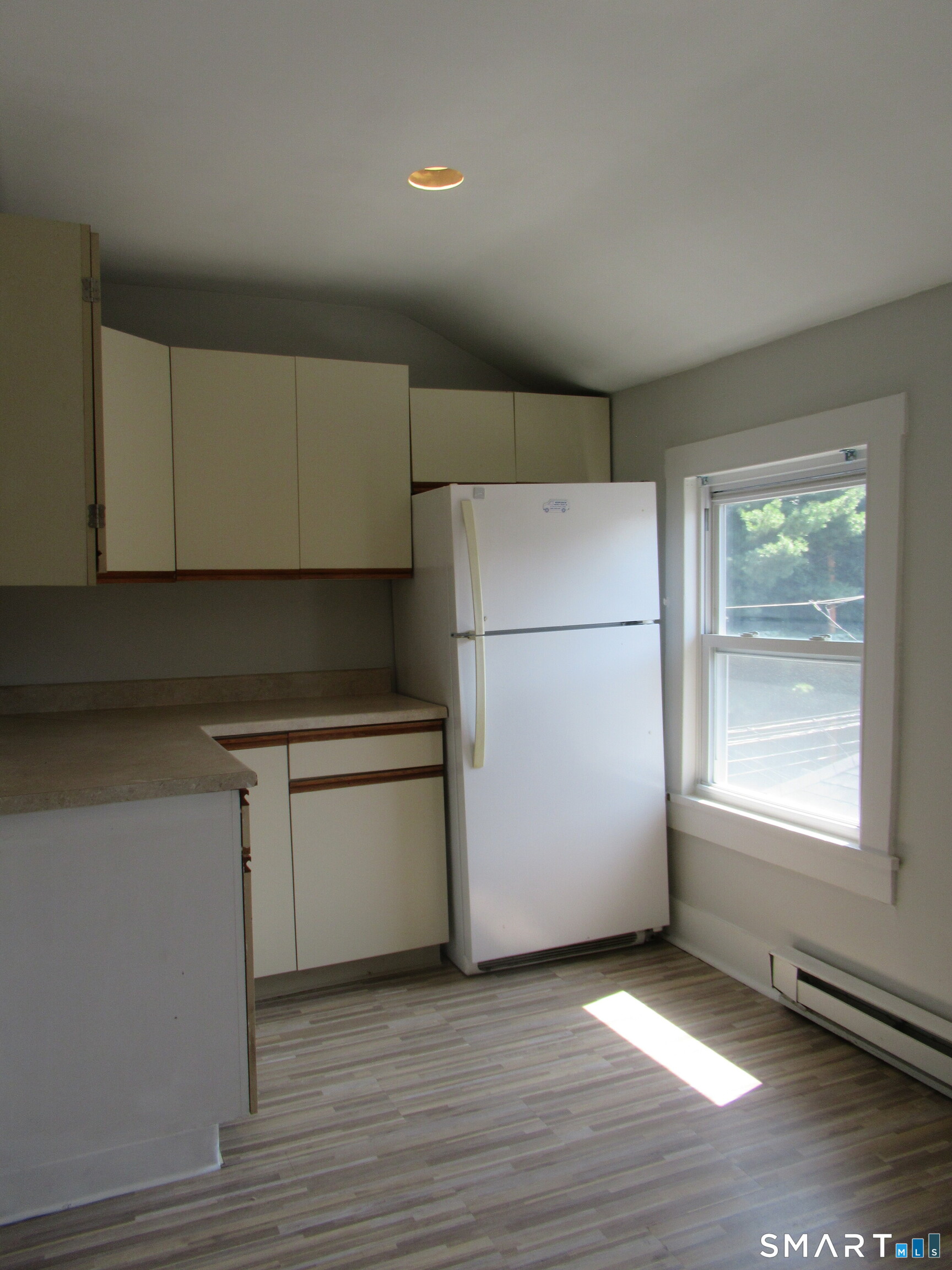 81 Jetland Street Unit: 3
