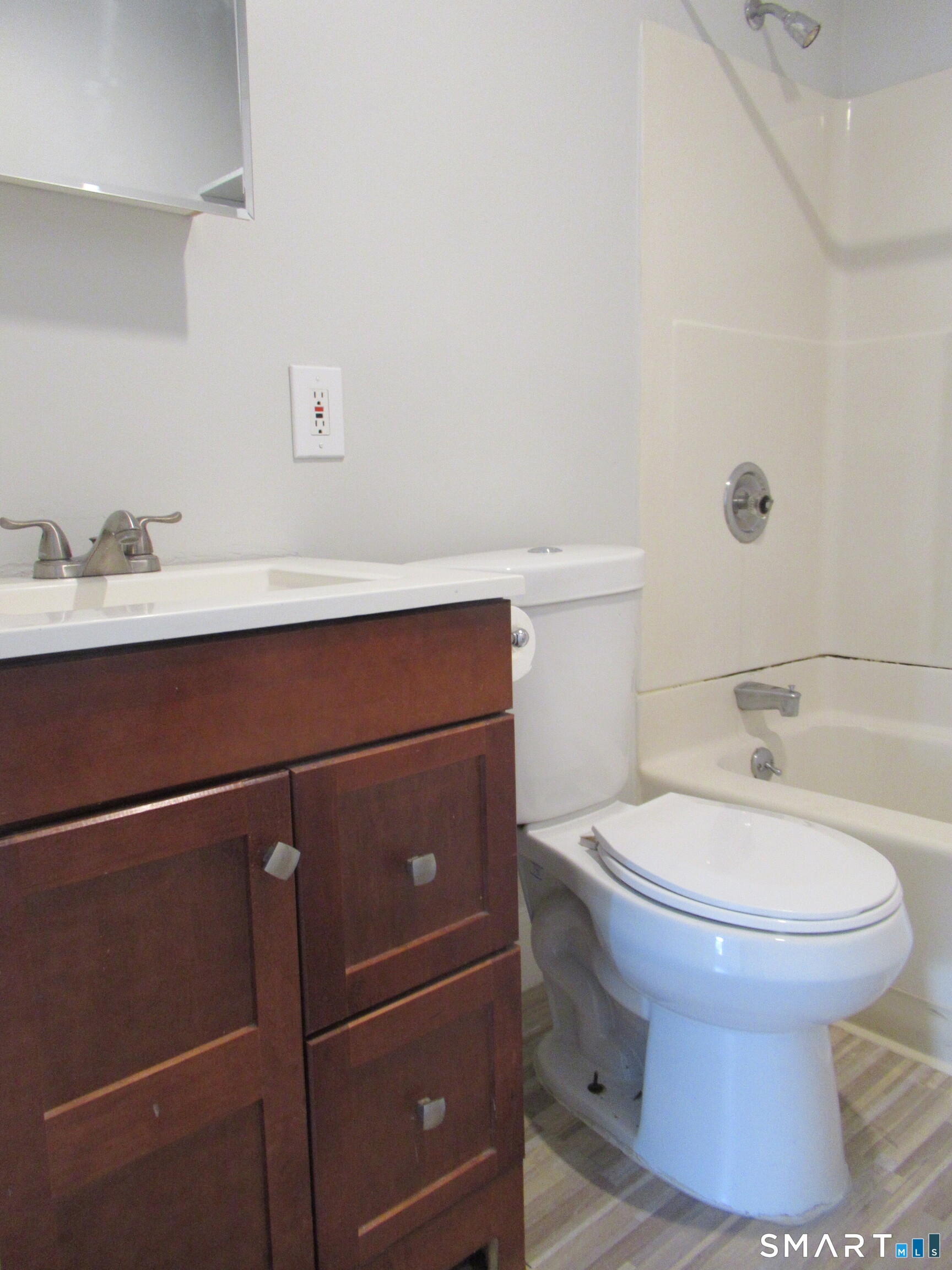 81 Jetland Street Unit: 3