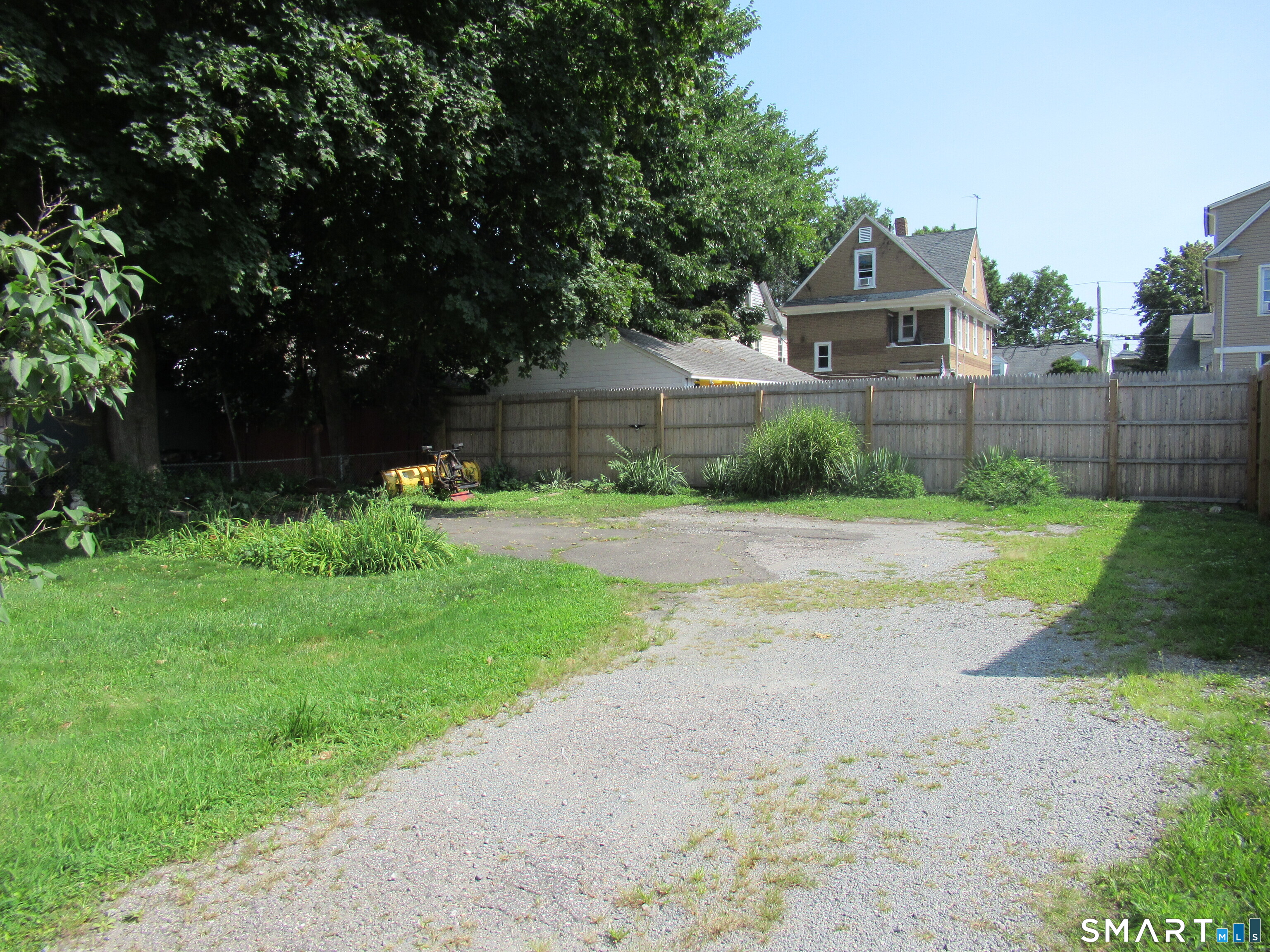 112 Bennett Street Unit: 1st floor